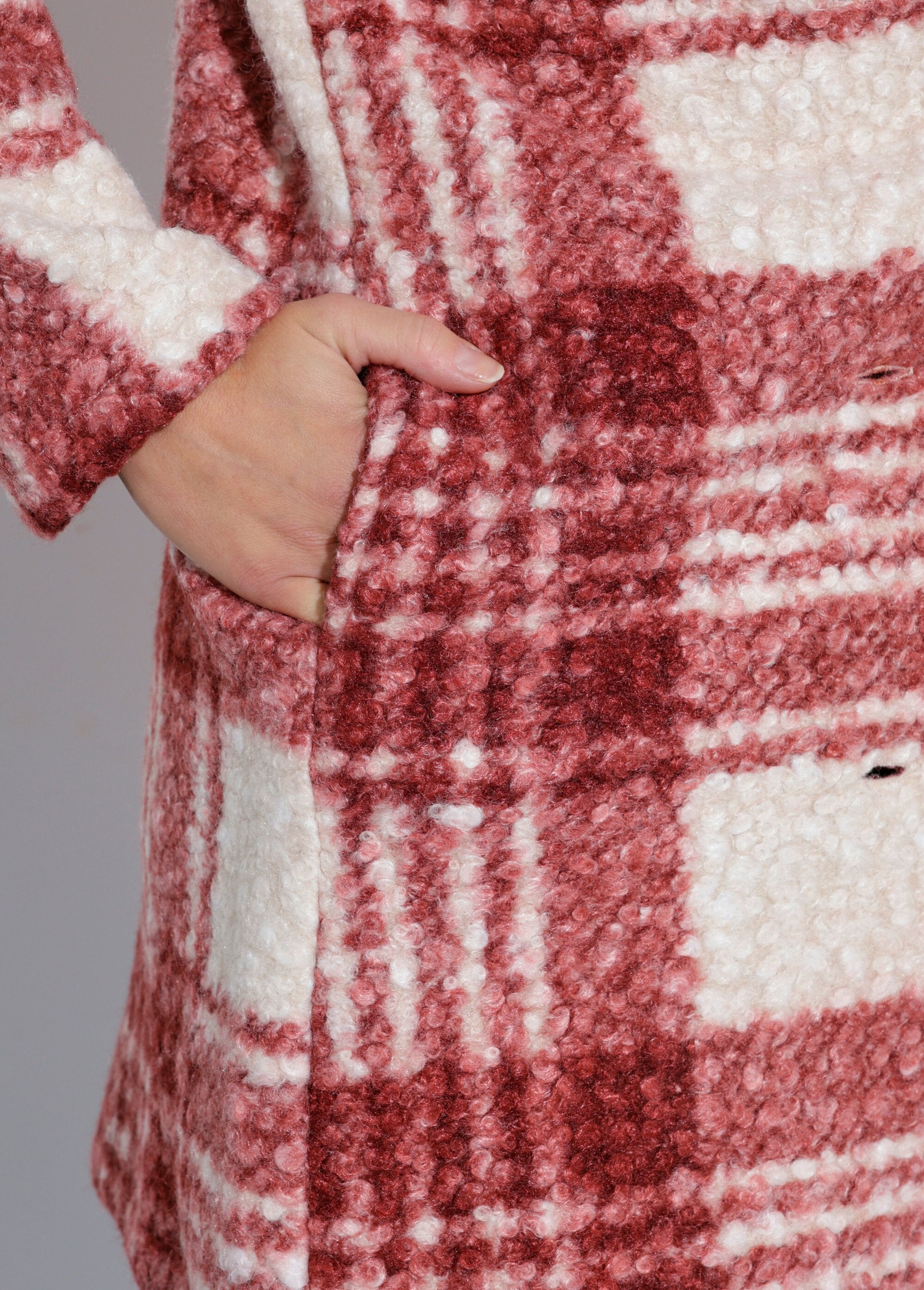 Long_plaid_pea_coat_in_a_bouclé_wool_style_Brick_and_ecru_DE2_slim