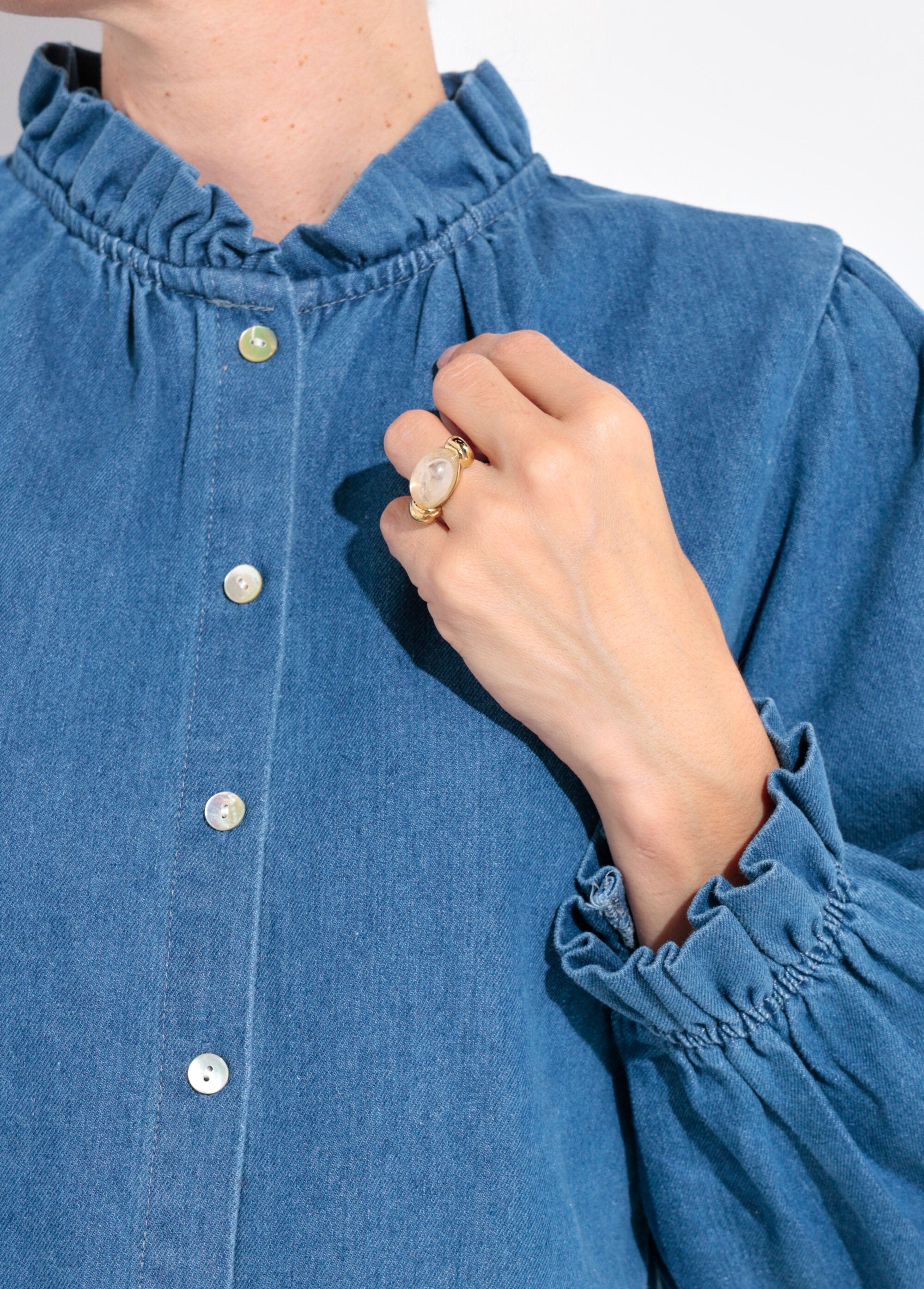 Button-down_denim_shirt_with_ruffled_collar_Denim_DE2_slim