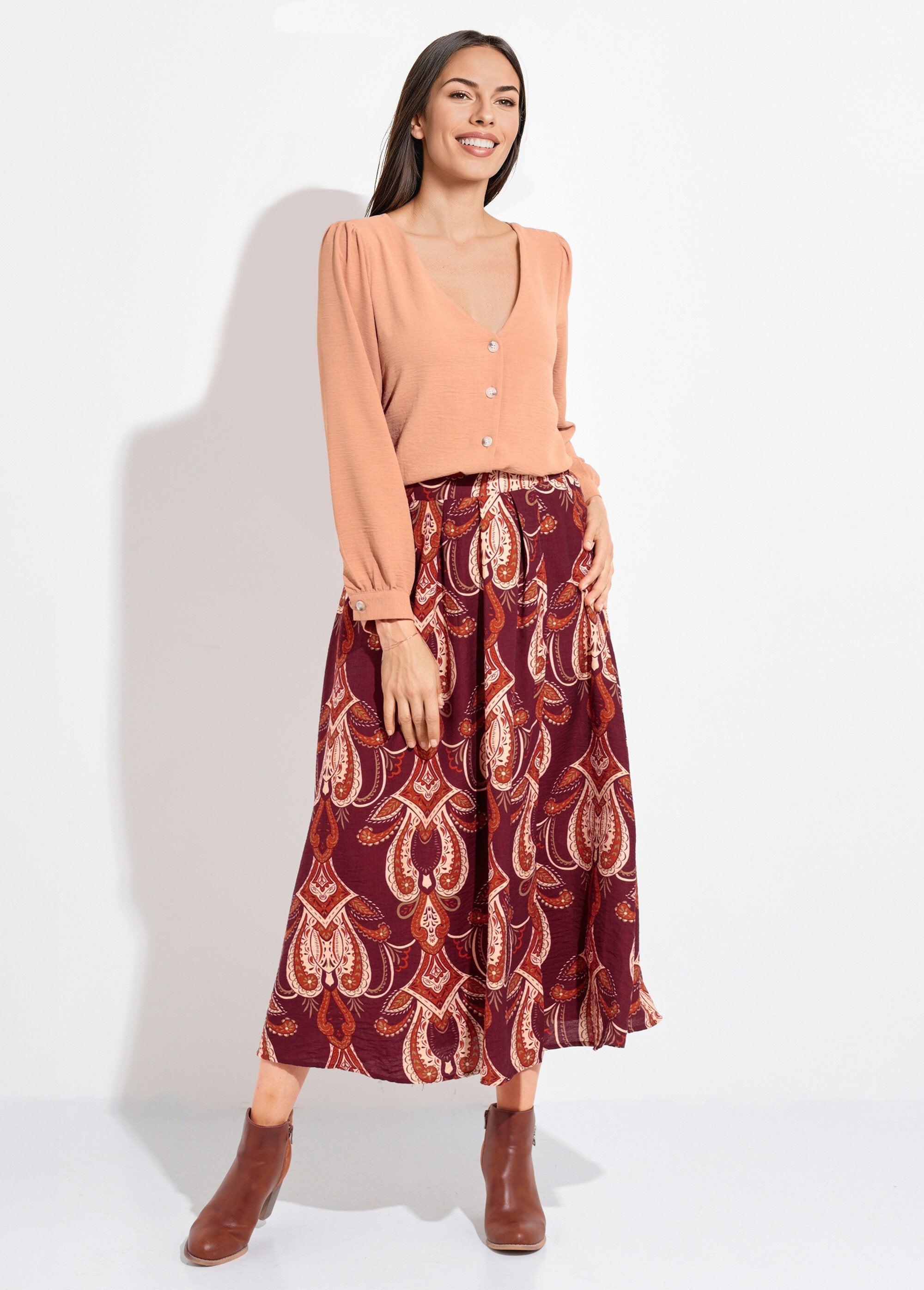 Long_flowing_paisley_print_skirt_Bordeaux_SF1_slim