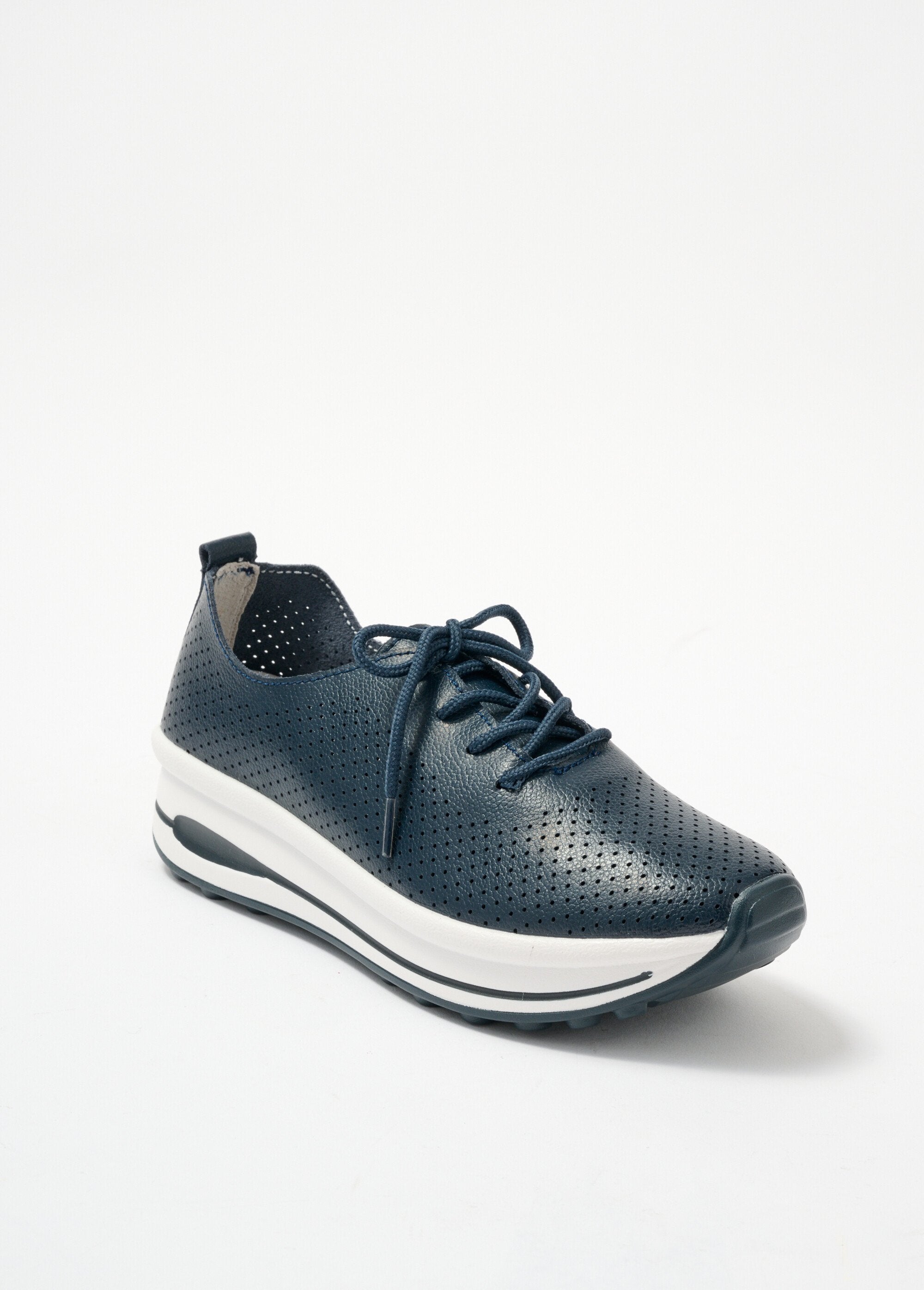 Perforated_leather_sneakers_Marine_FA1_slim