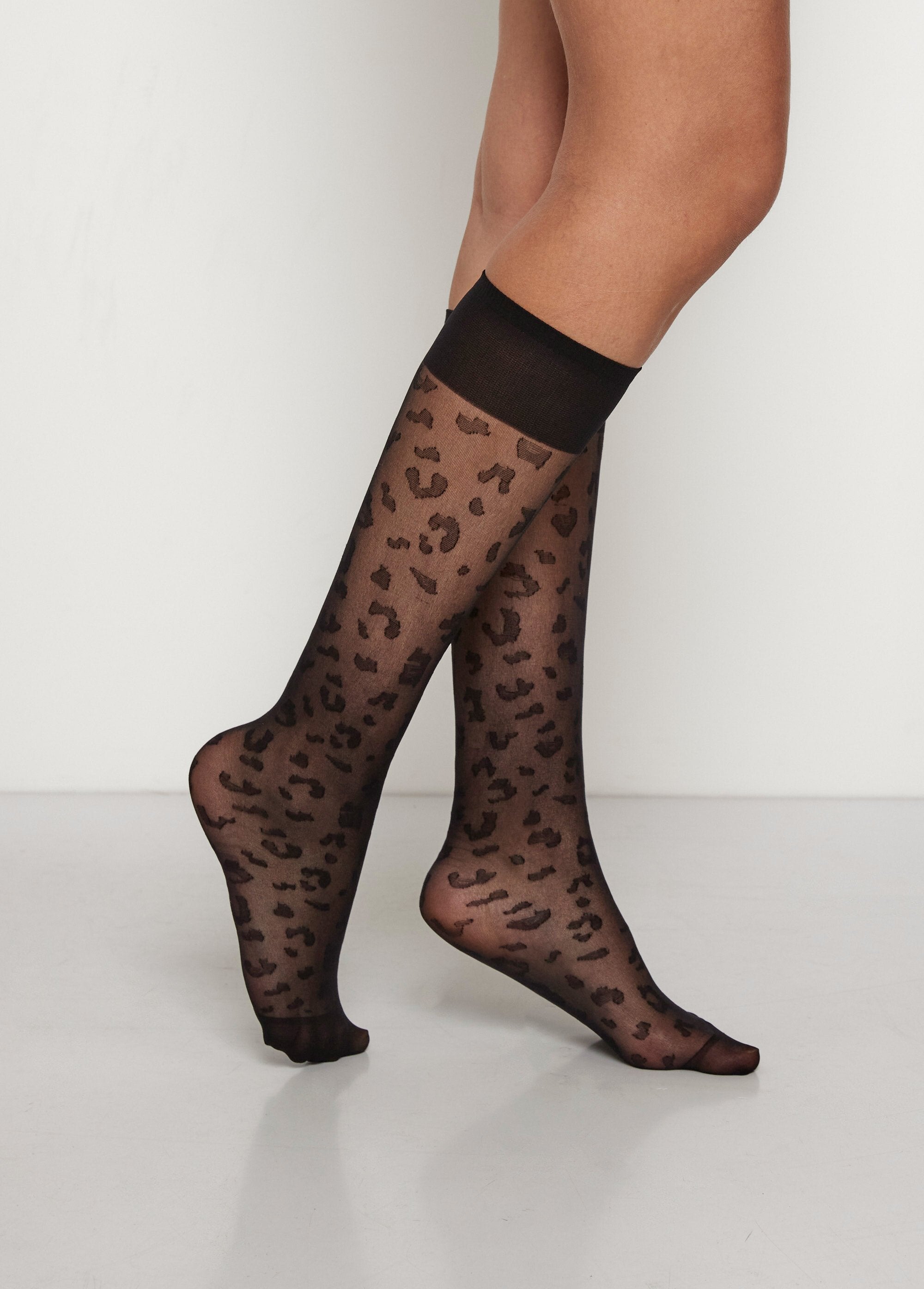 Pack_of_2_fancy_knee-highs,_20_denier_Black_and_leopard_DR1_slim