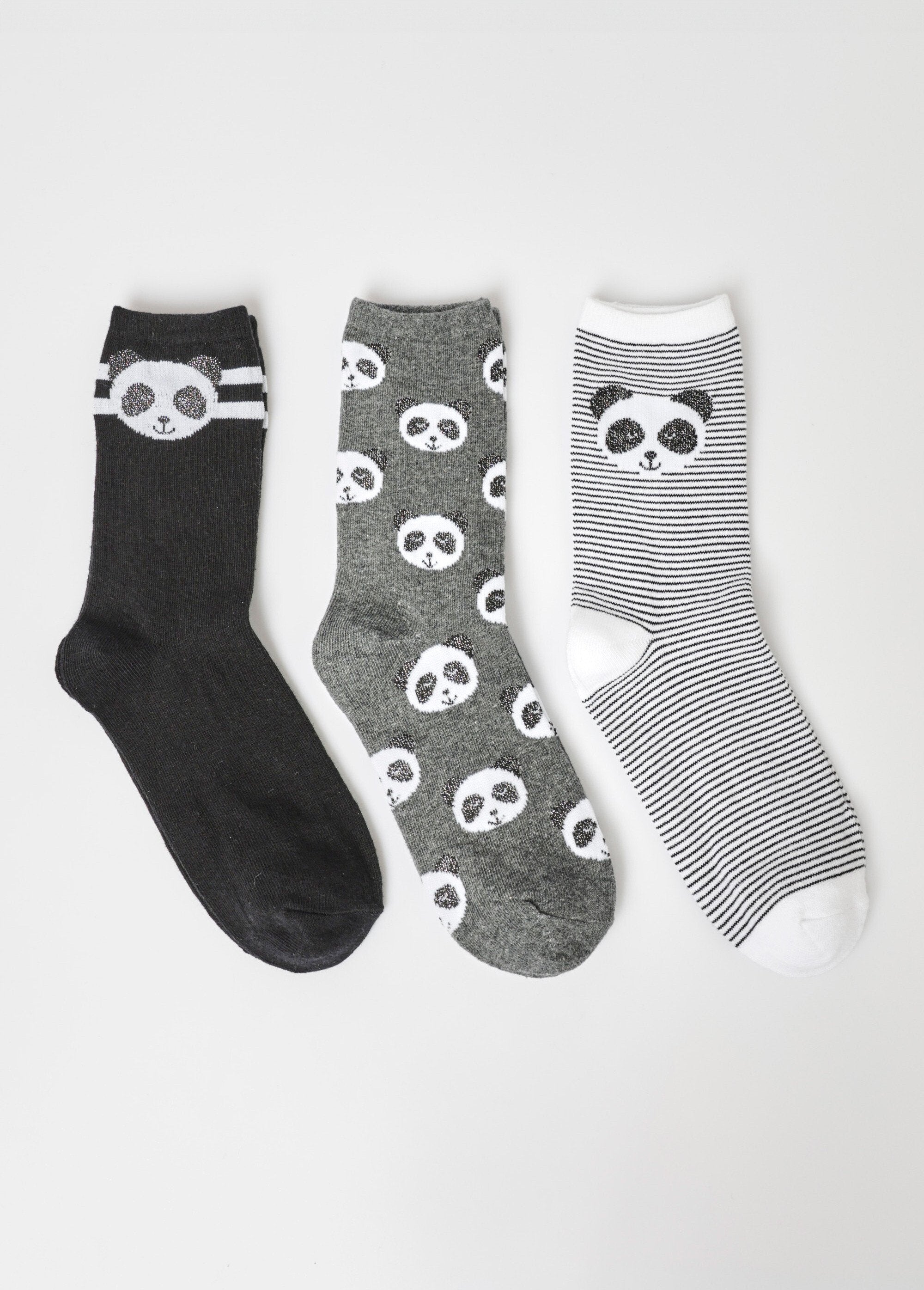 Pack_of_3_socks,_panda_theme_Gray_and_black_DE1_slim