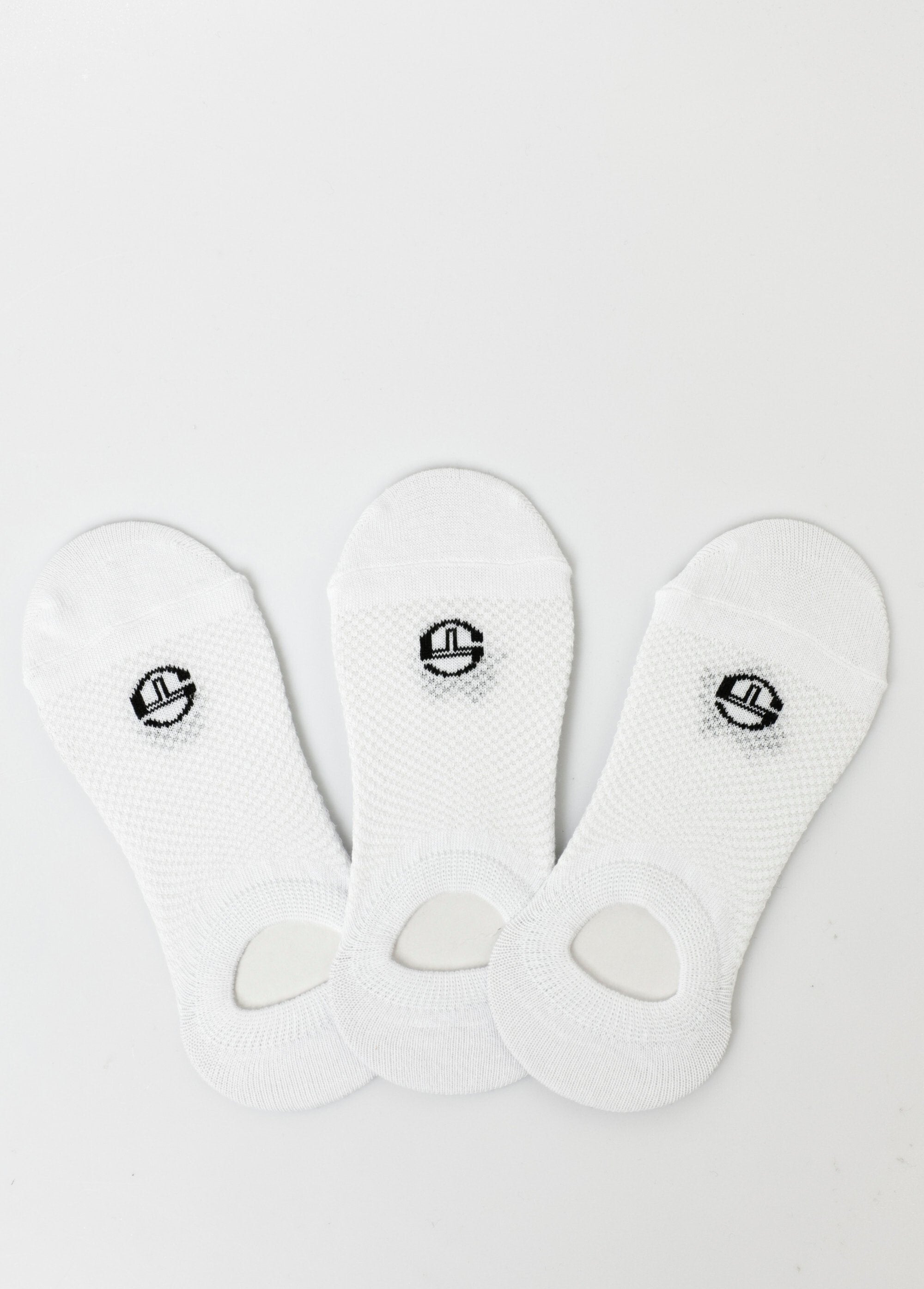 Pack_of_3_invisible_socks_White_LO1_slim