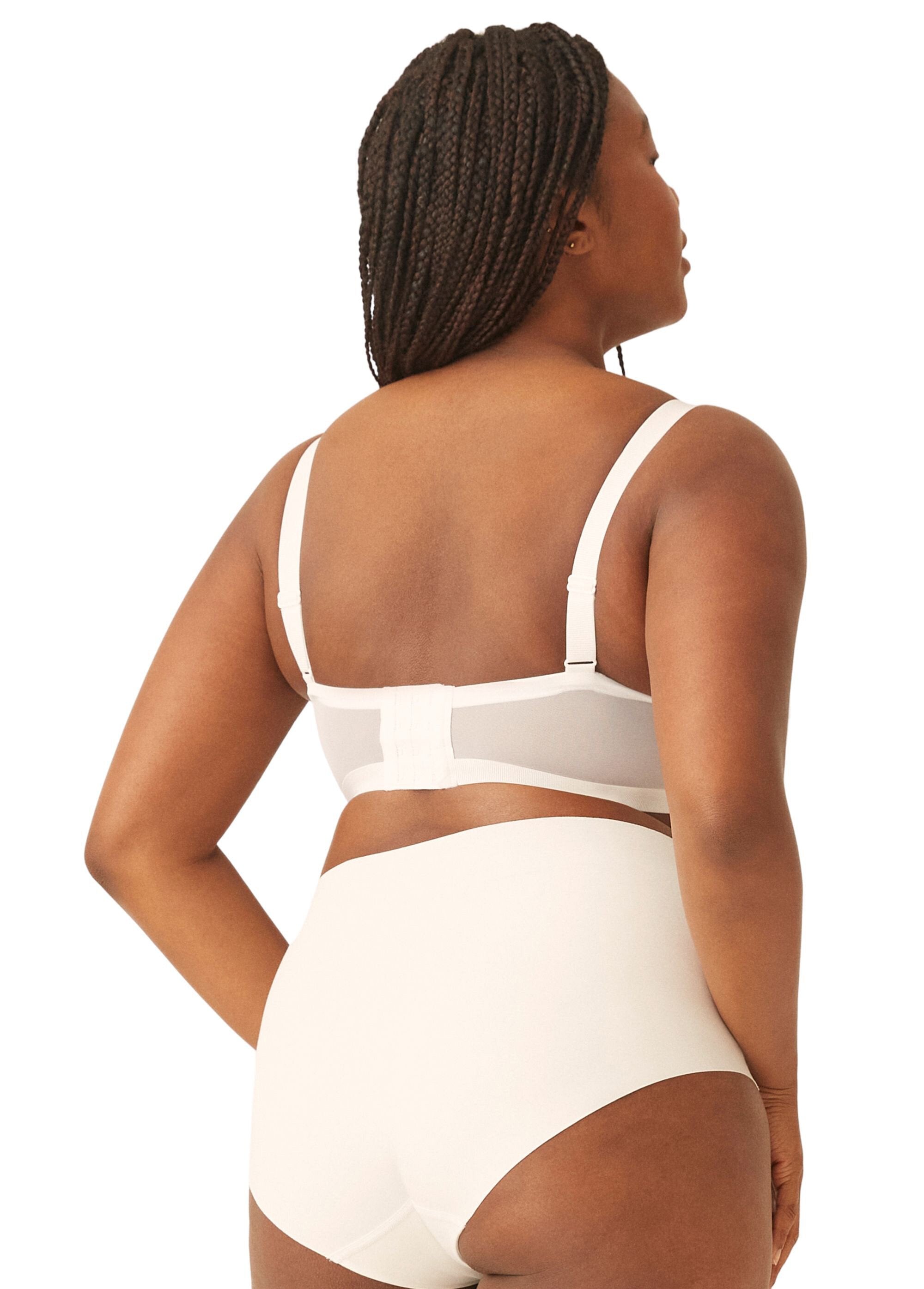 Trendy_crossover_bra_White_DO1_slim