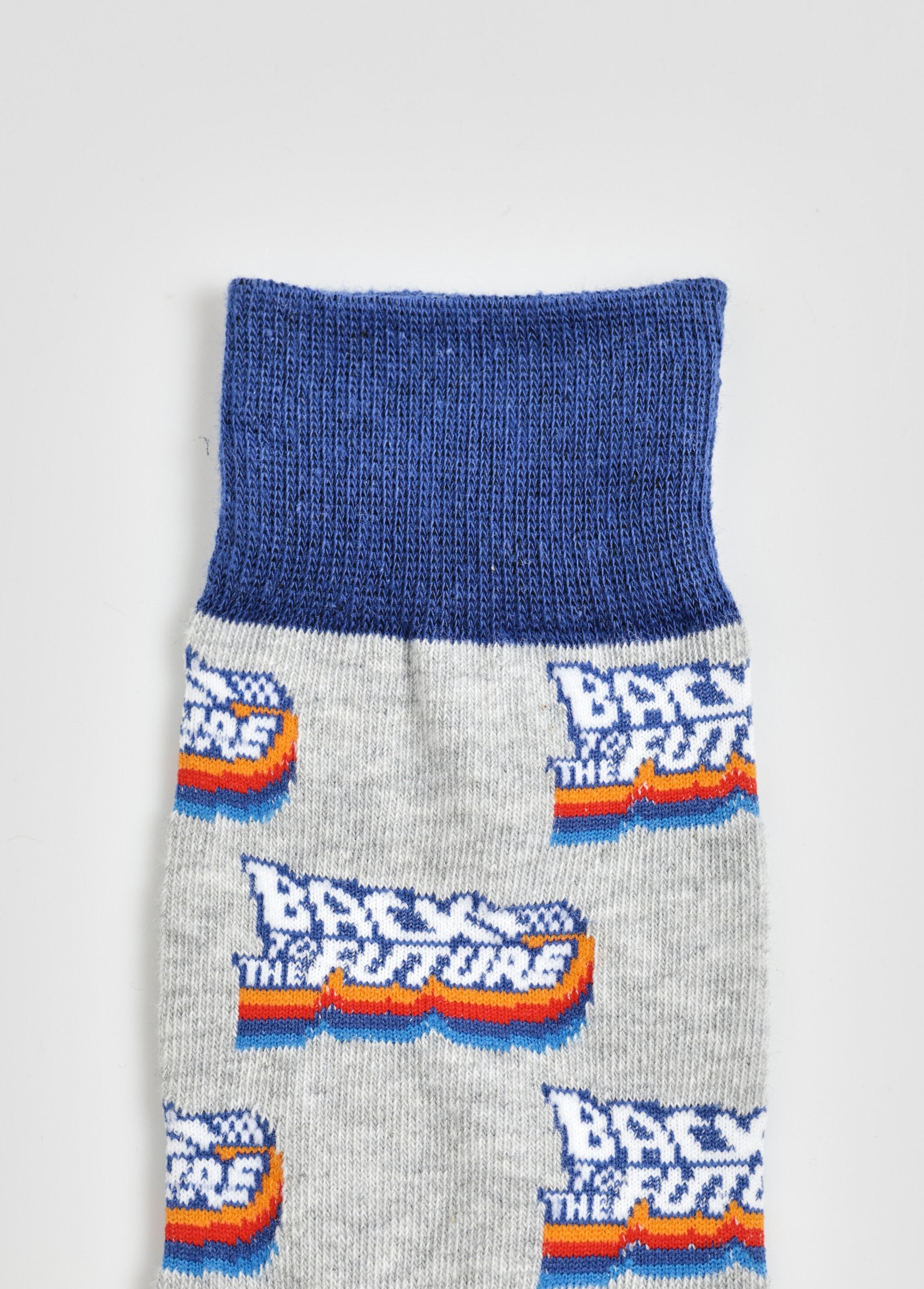 Pair_of_Back_to_the_Future_socks_Gray_DE2_slim