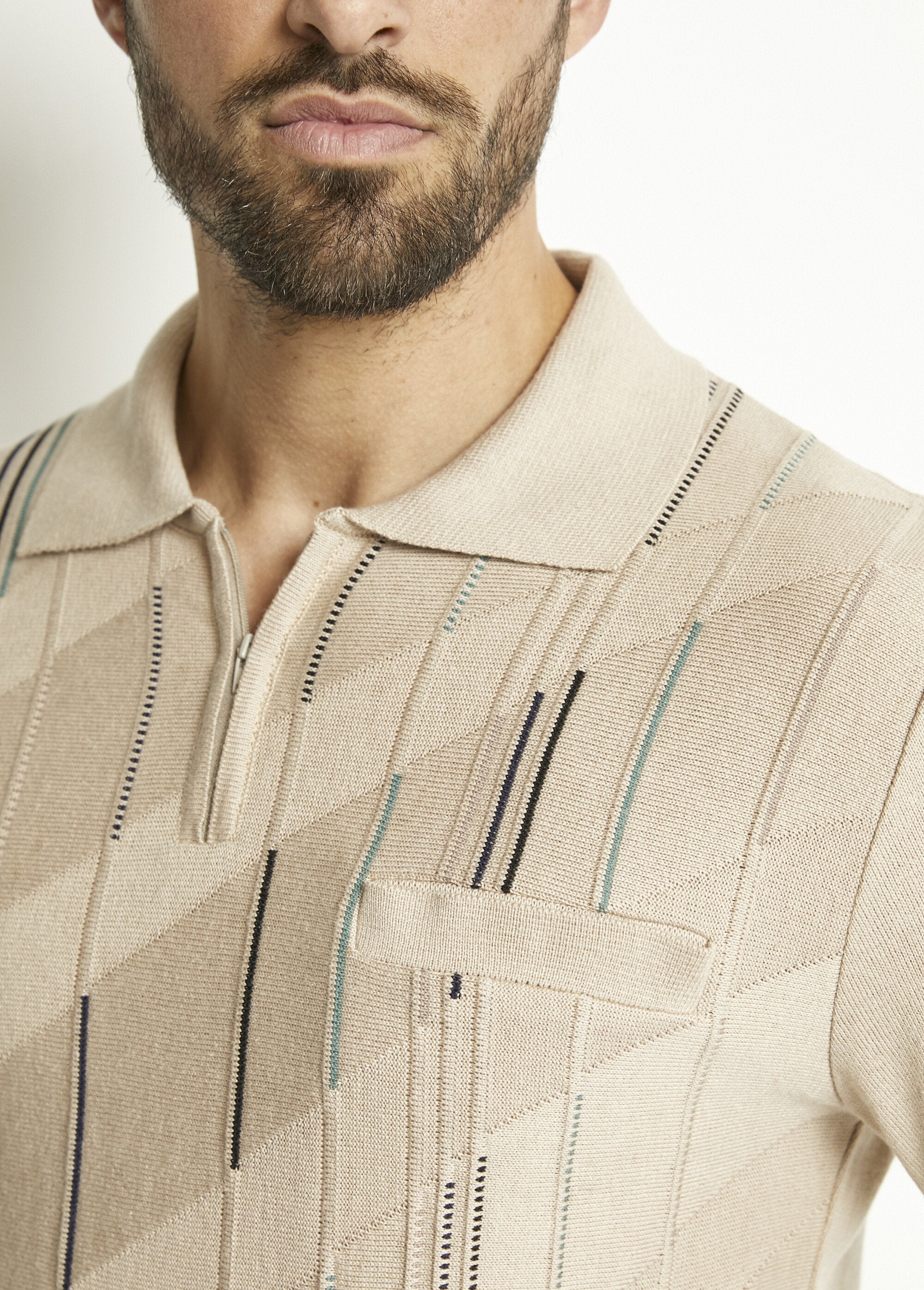 Long-sleeved_cotton_jacquard_zipped_polo_collar_sweater_Beige_DE2_slim