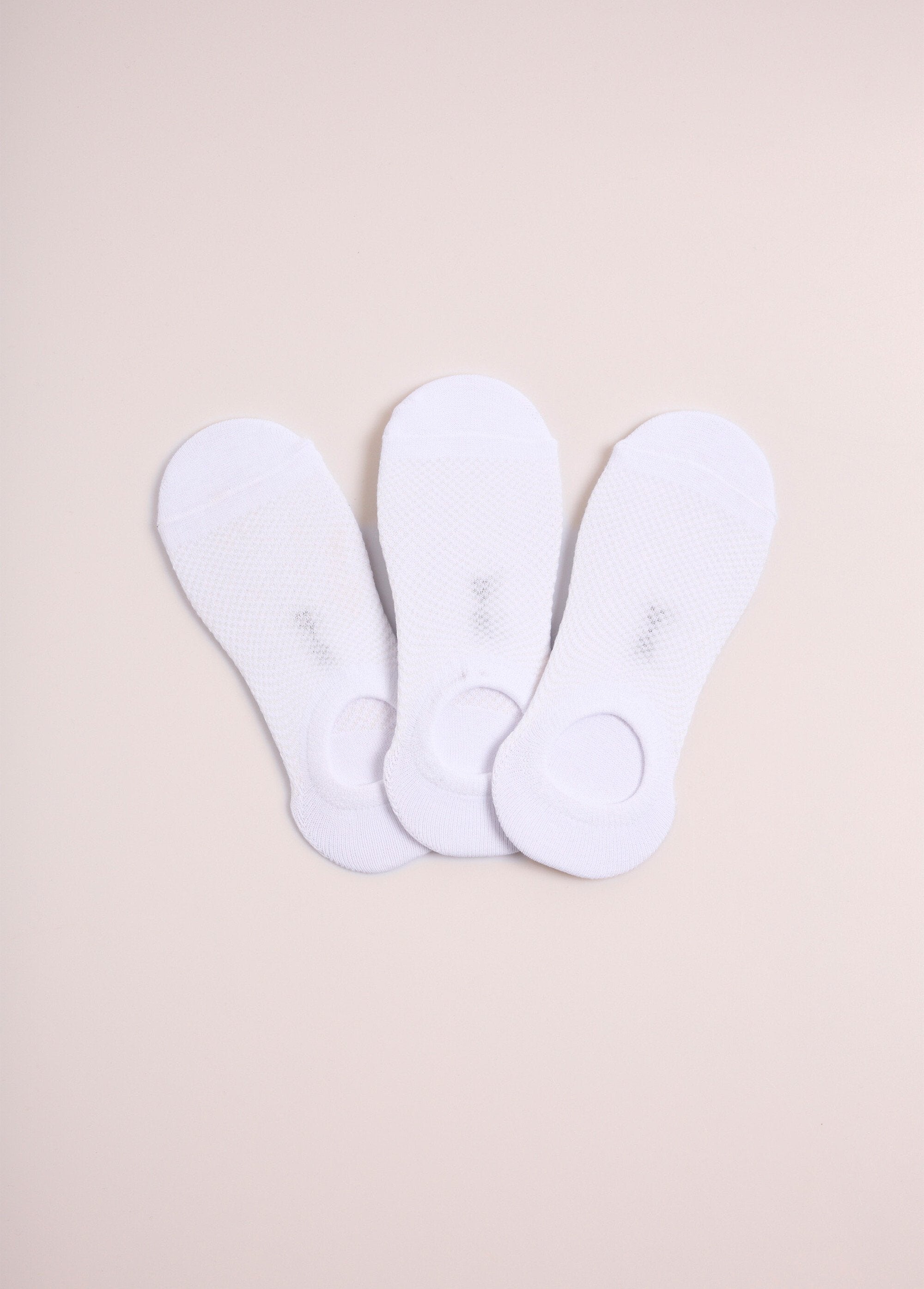 Cotton-rich_foot_protectors_White_LO1_slim