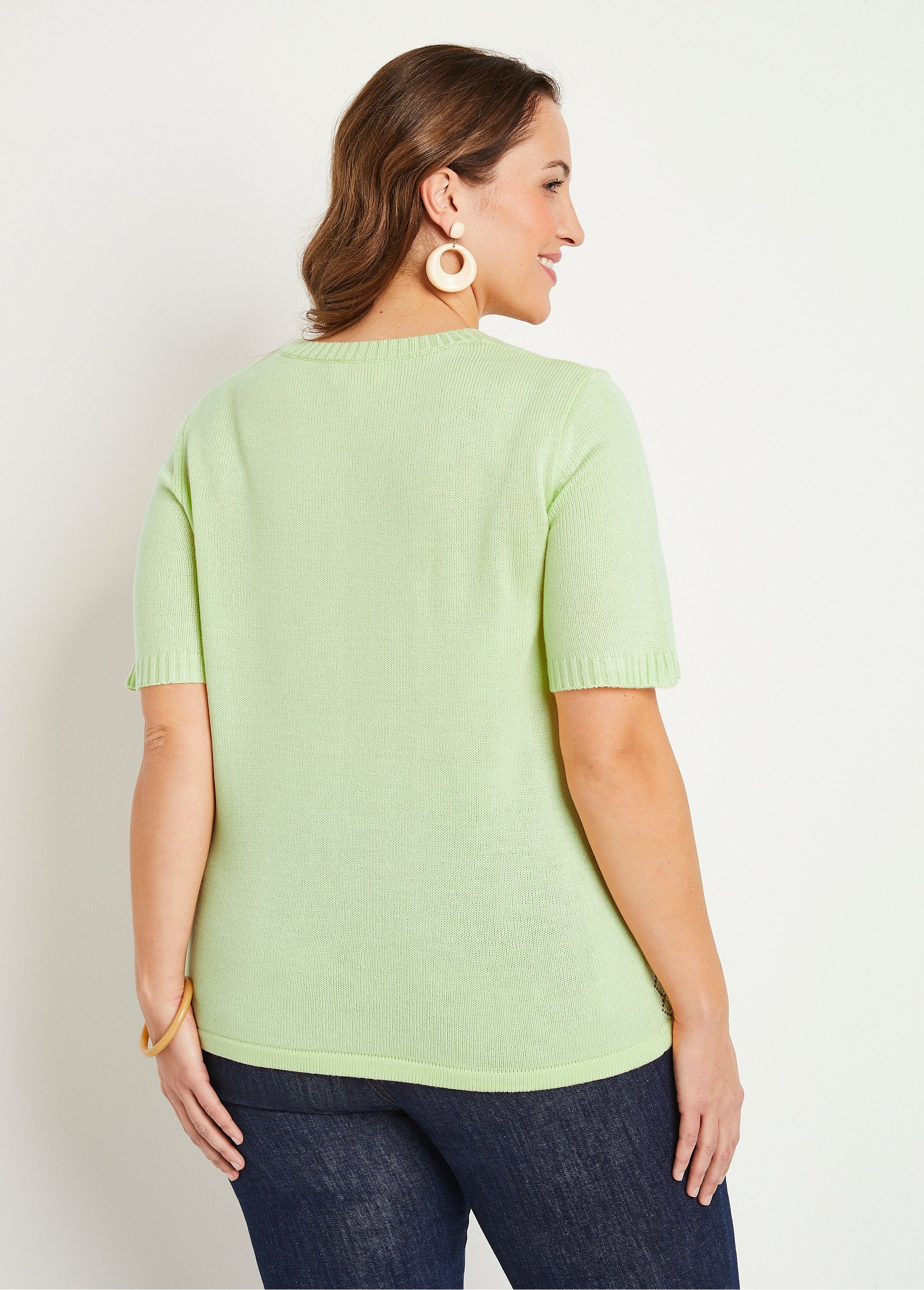 Short-sleeved_beaded_openwork_sweater_Green_DO1_curvy