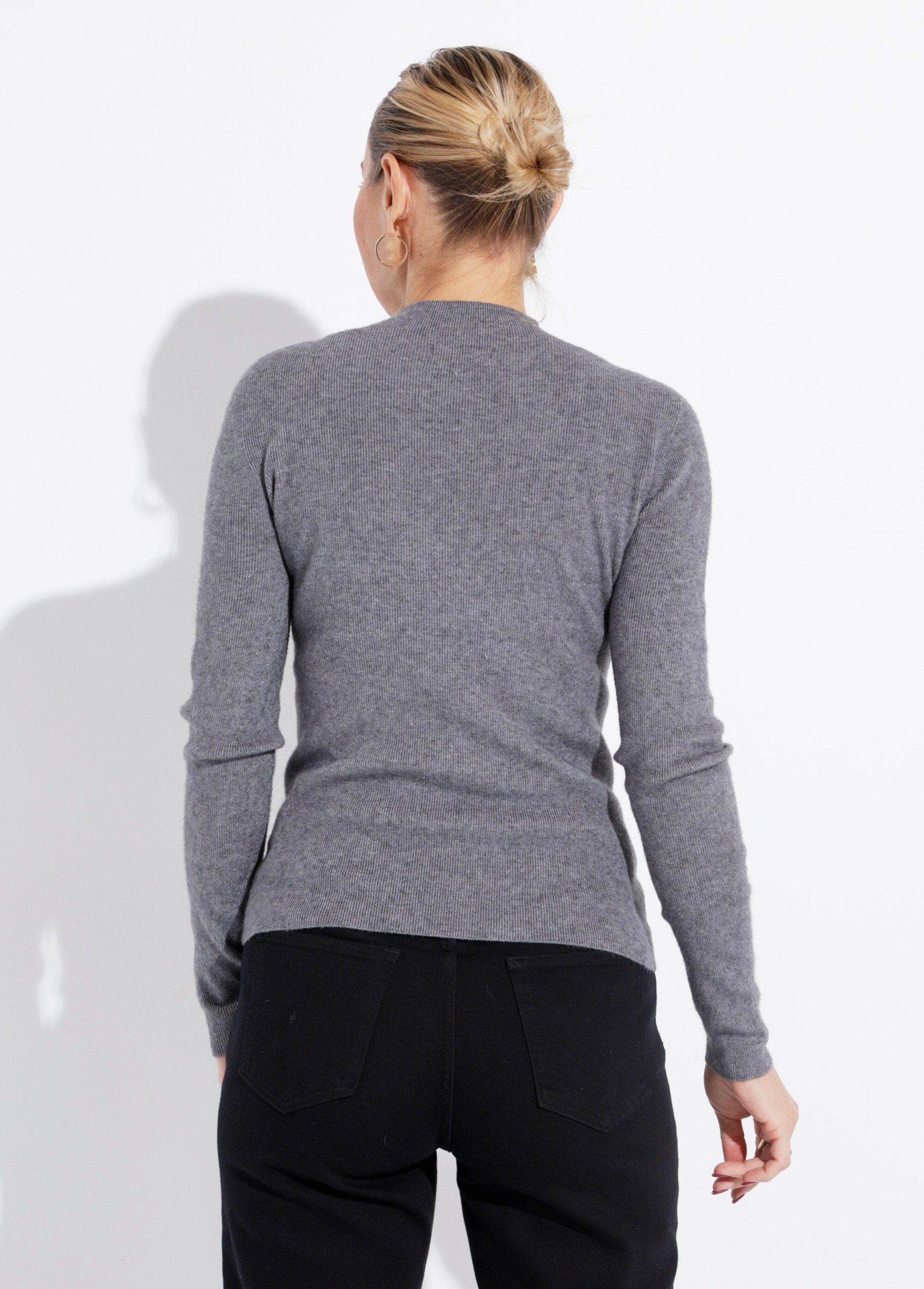 Slim_fit_roll_neck_sweater_Gray_DO1_slim