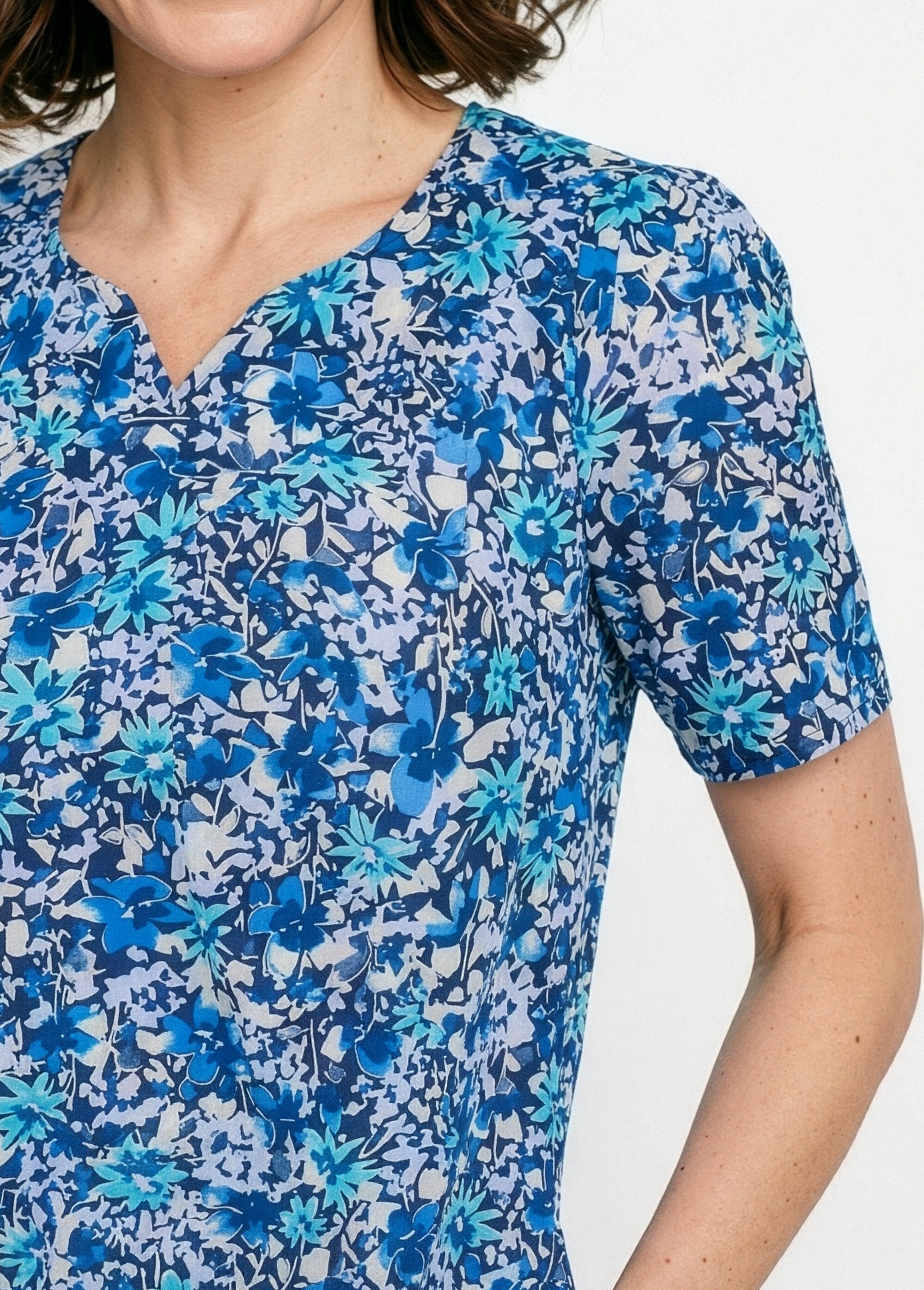 Printed_mid-length_apron_dress_Turquoise_and_navy_DE1_slim