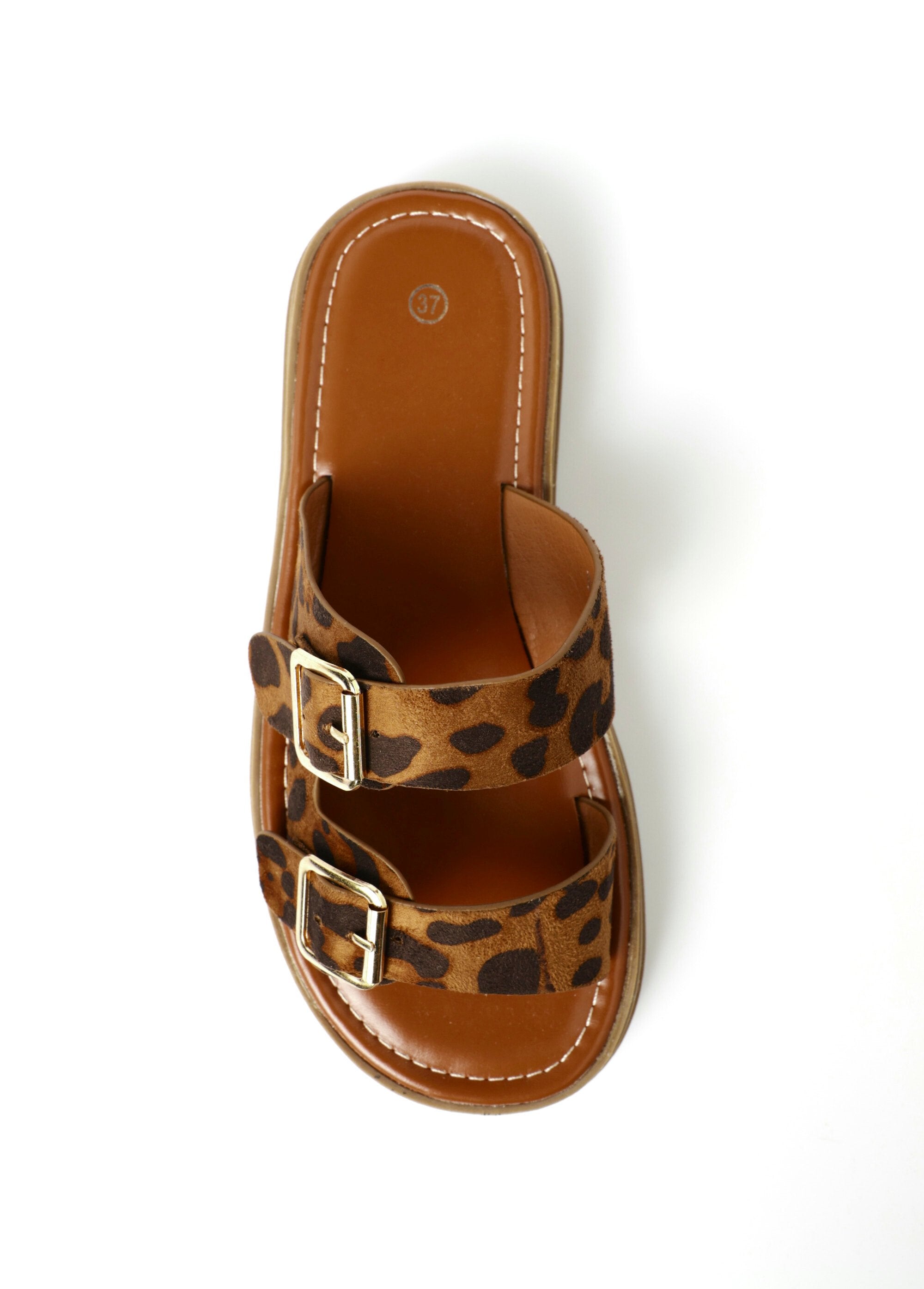 Wedge_sandals_with_buckles_Leopard_OV1_slim