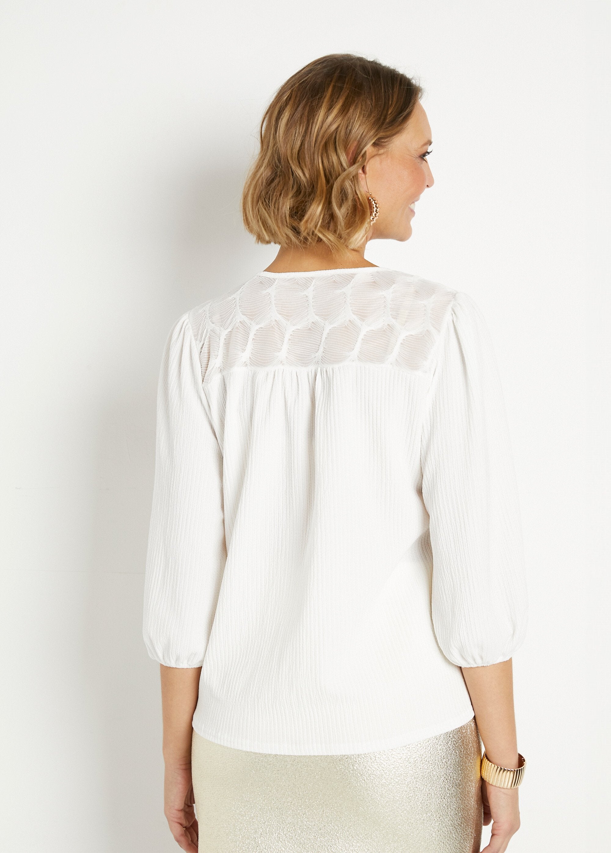 V-neck_t-shirt_with_3/4_voile_sleeves_White_DO1_slim