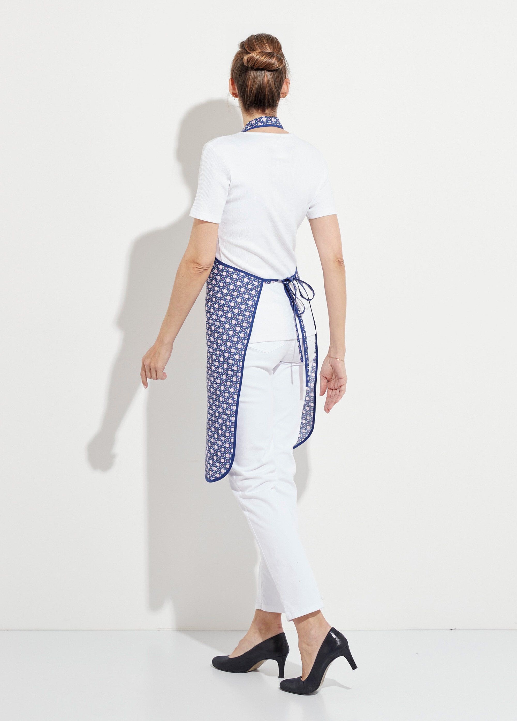 Cotton_printed_bib_aprons_-_set_of_2_Pink_Batch_DO2_slim