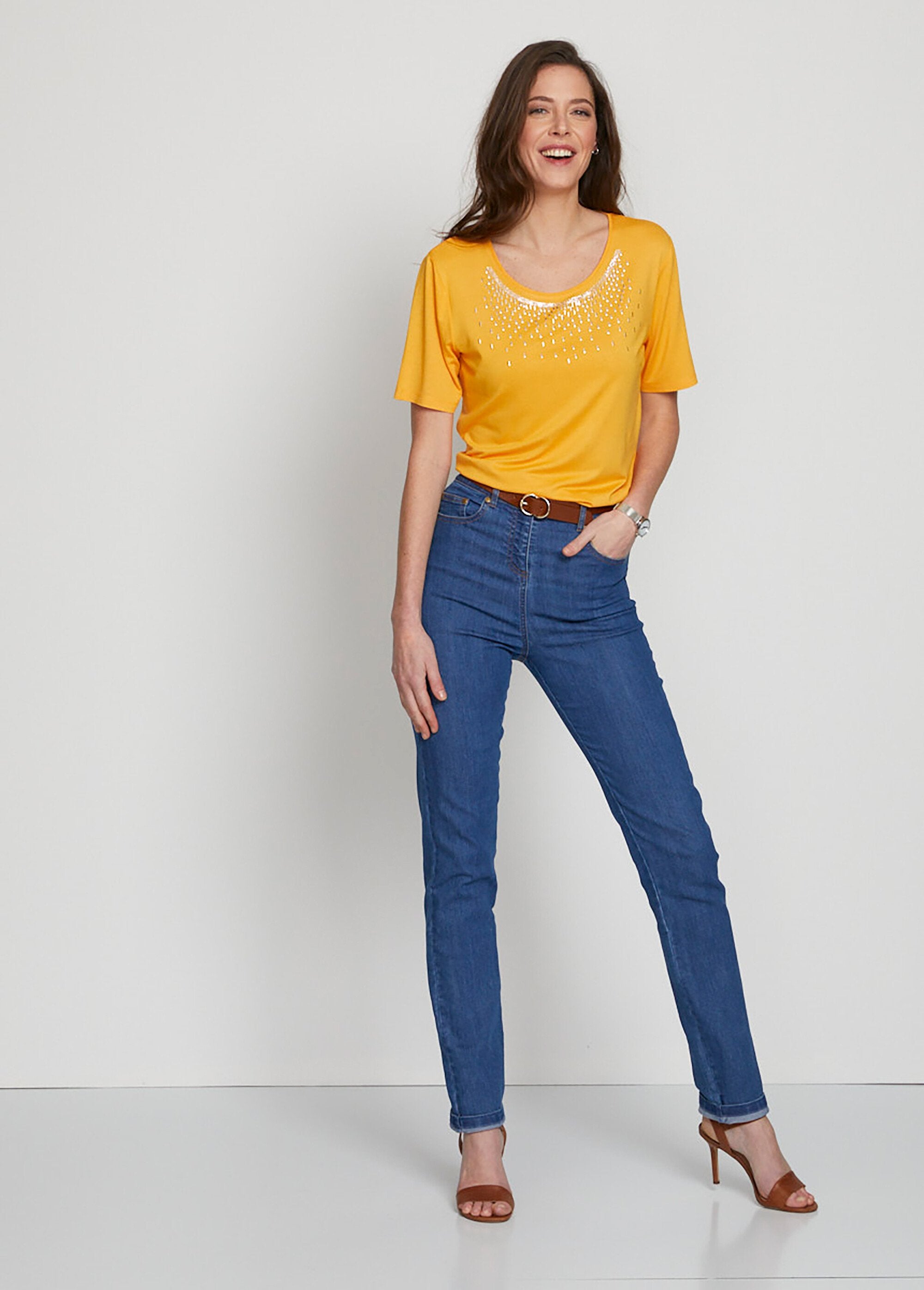 Fancy_jersey_t-shirt_with_rhinestone_studs_YELLOW_SF1_slim