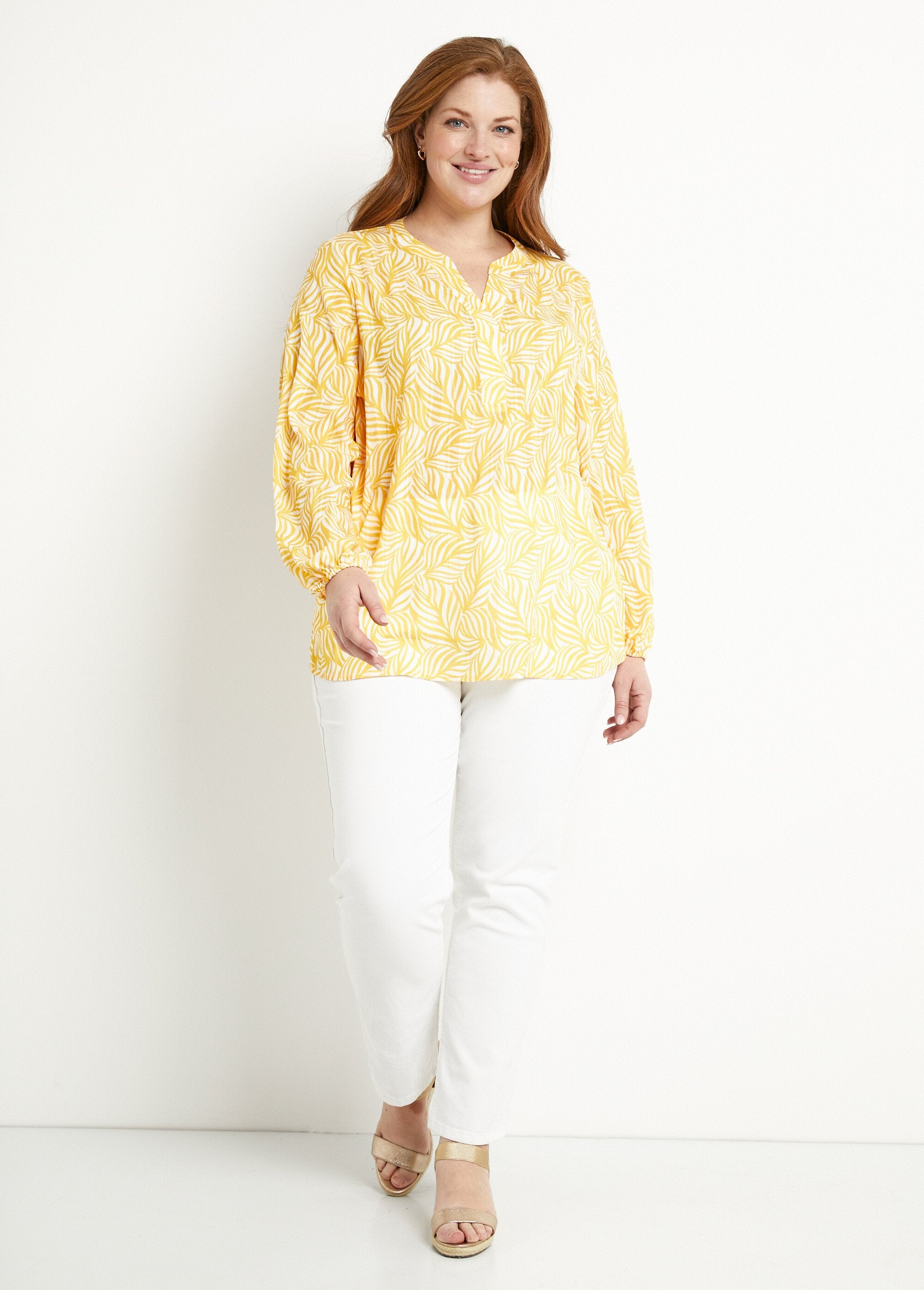 Long_buttoned_tunic_with_3/4_sleeves_Yellow_and_white_SF1_curvy