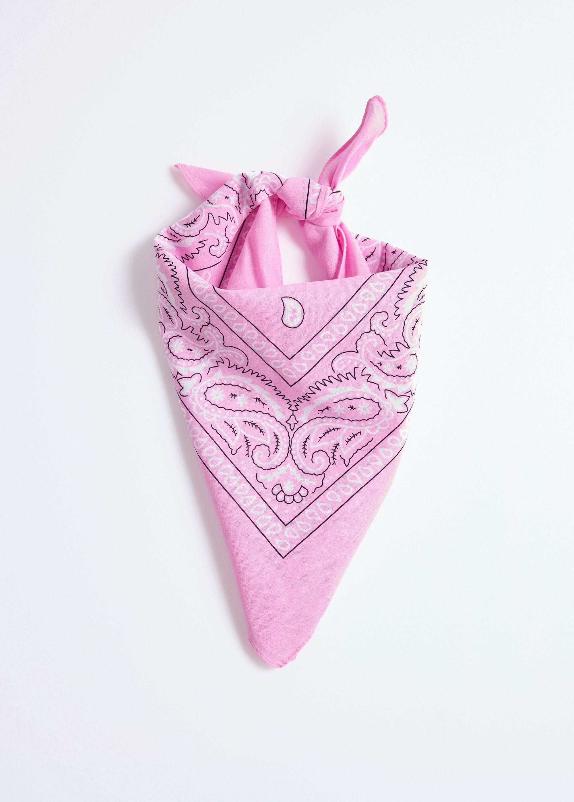 Square_bandana_scarf_Light_pink_FA1_slim