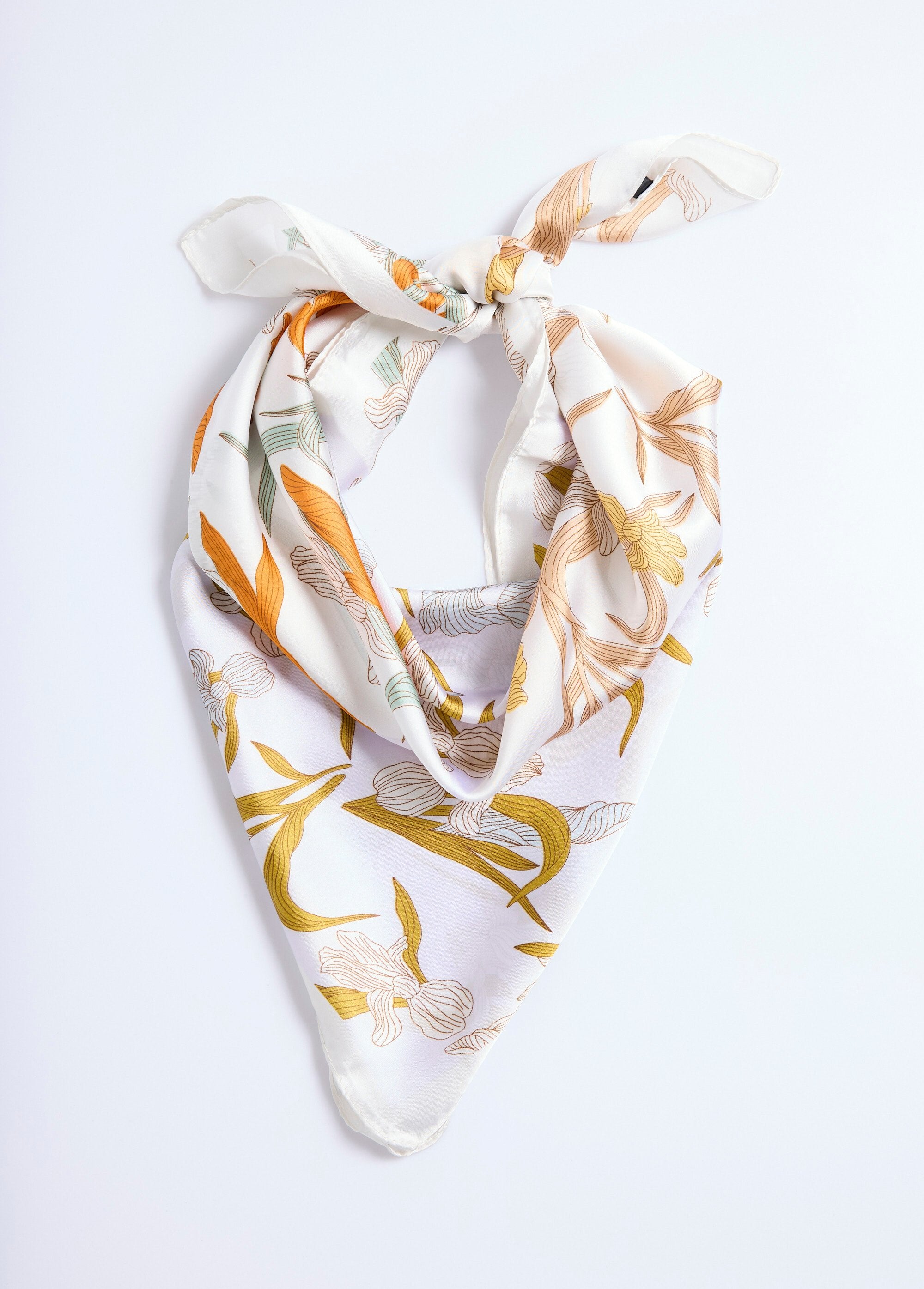 Satin_scarf_with_iris_print_Ecru_print_FA1_slim