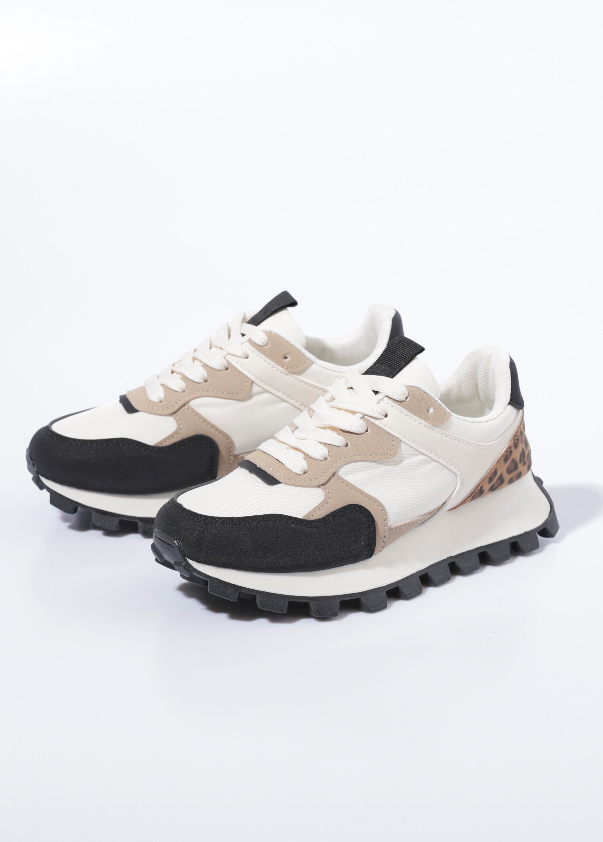 Multi-material_sneakers_with_lugged_sole_Leopard_DE1_slim