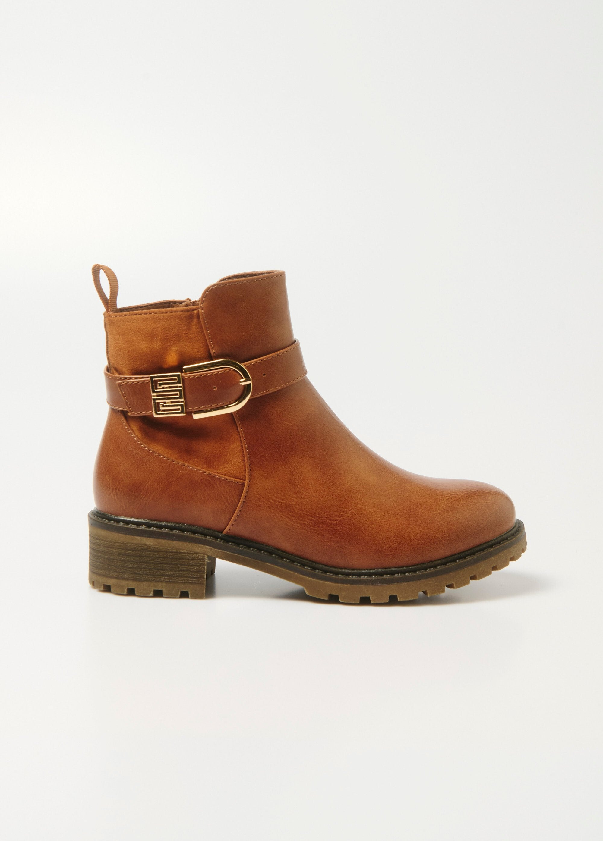 Round_toe_ankle_strap_buckle_boots_camel_DR1_slim