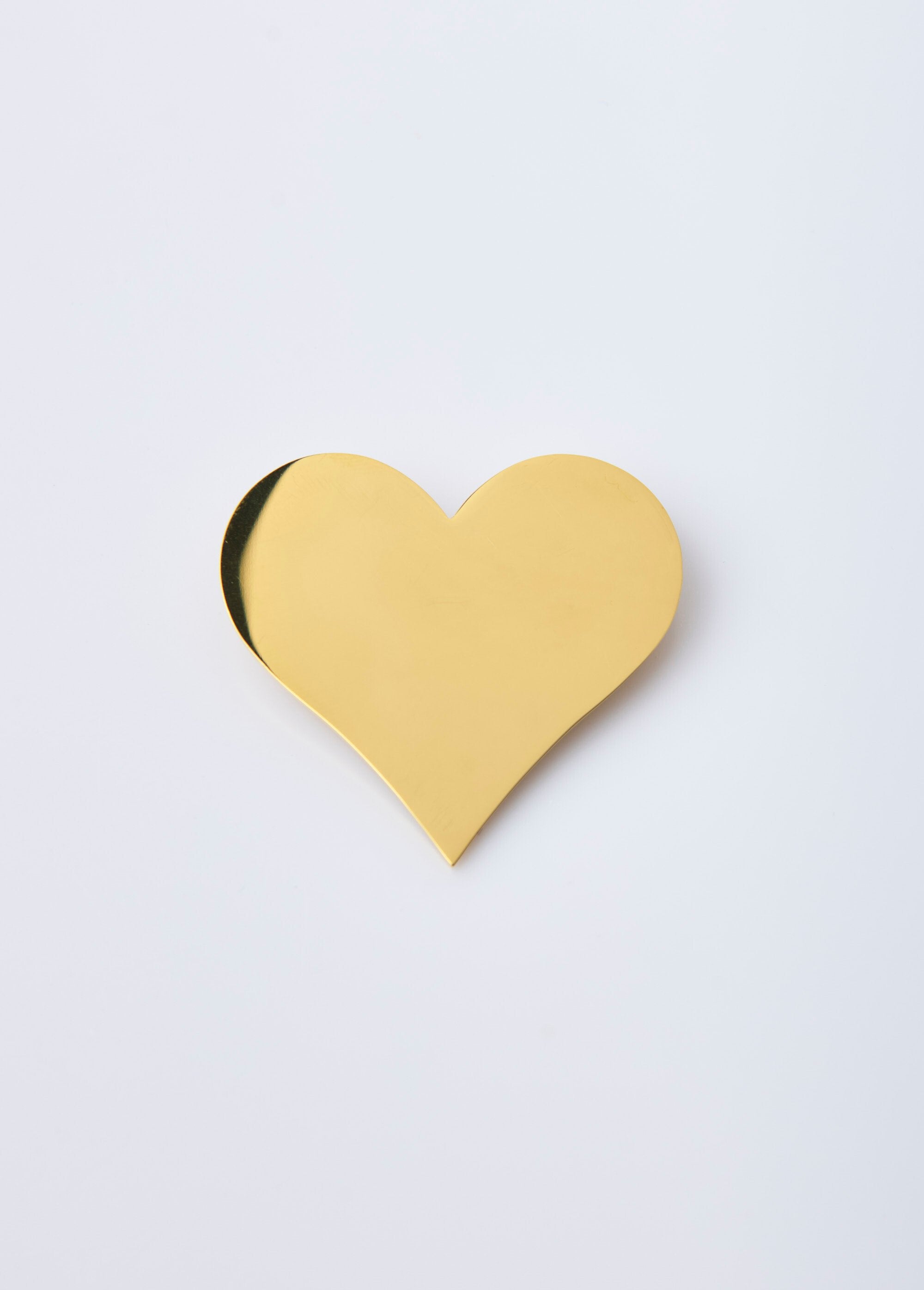 Stainless_steel_heart_brooch_Golden_FA1_slim