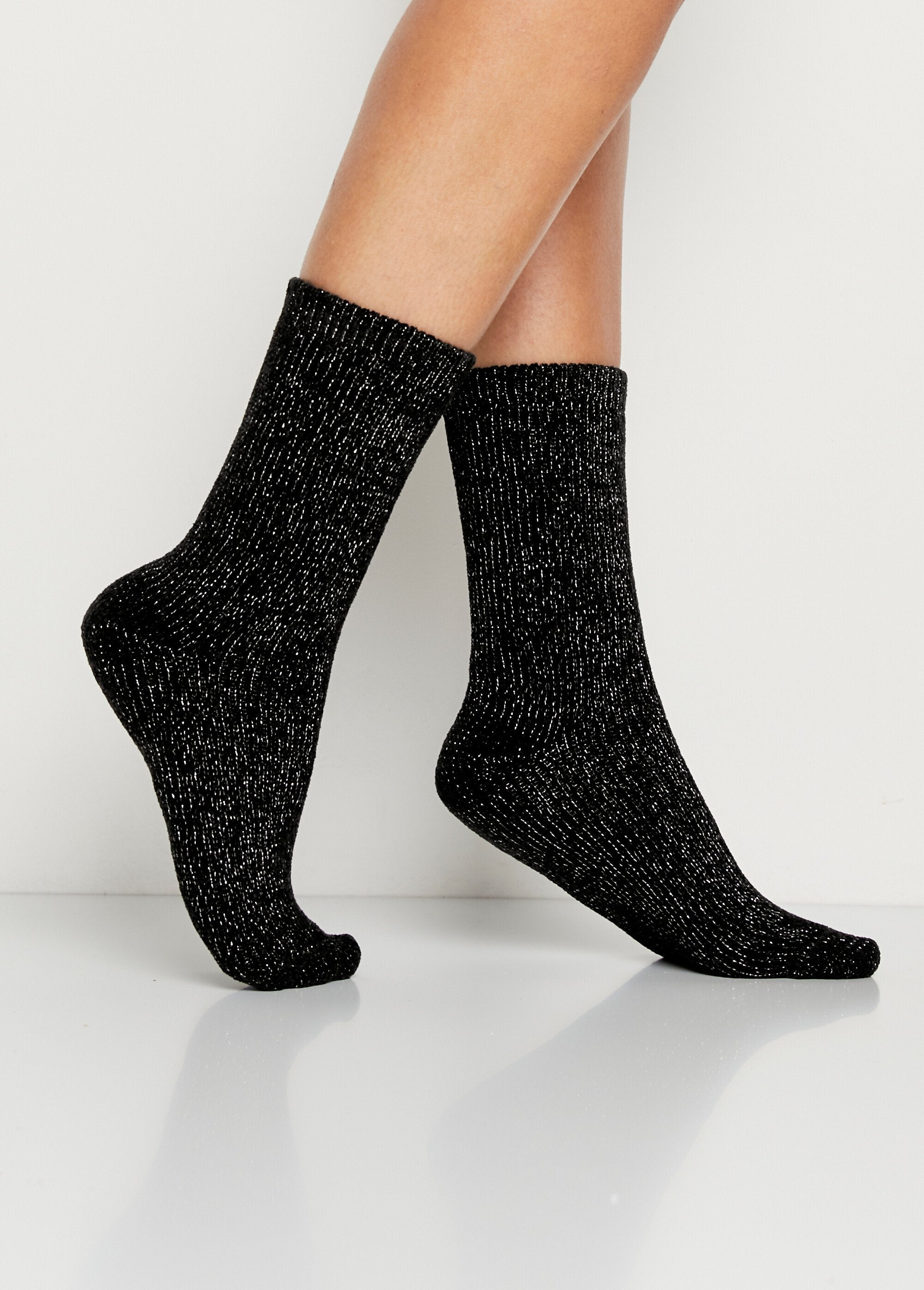 Chaussettes_assorties_maille_chenille_Assortis_noir_lot2_DR1_slim