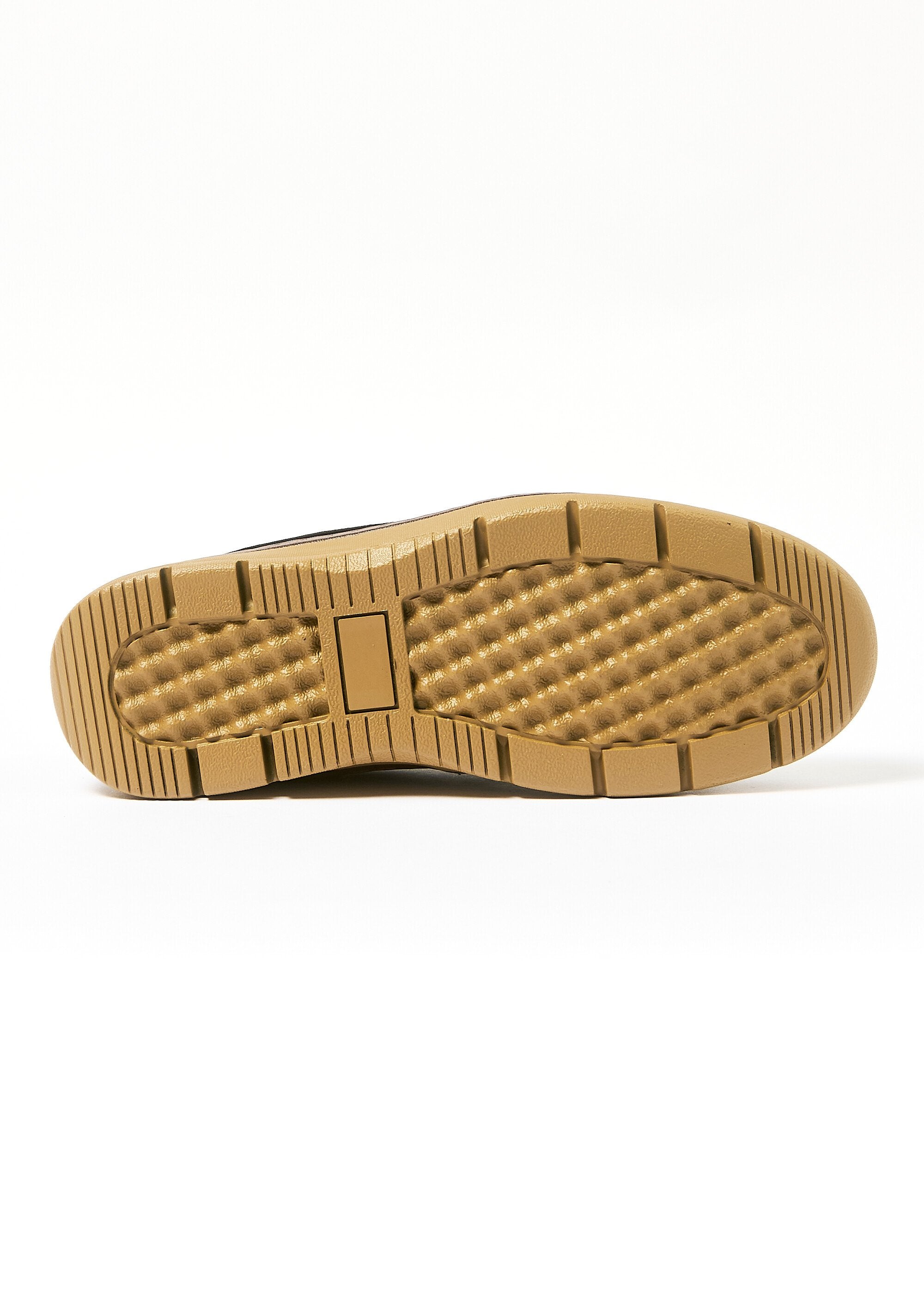 Leather_lace-up_boat_shoes_Black_UN1_slim