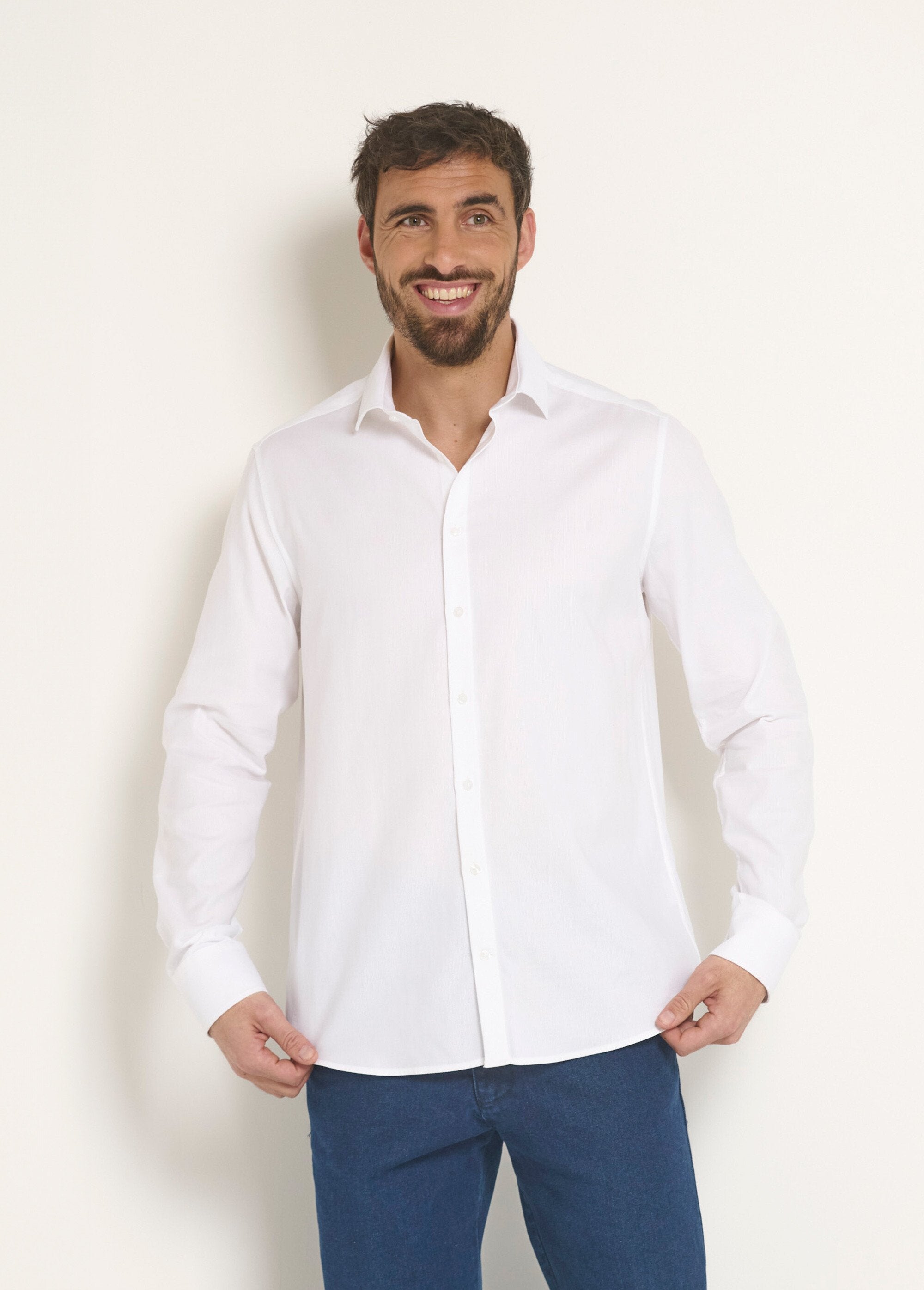 Chic_cotton_shirt_with_semi-Italian_collar_White_FA1_slim