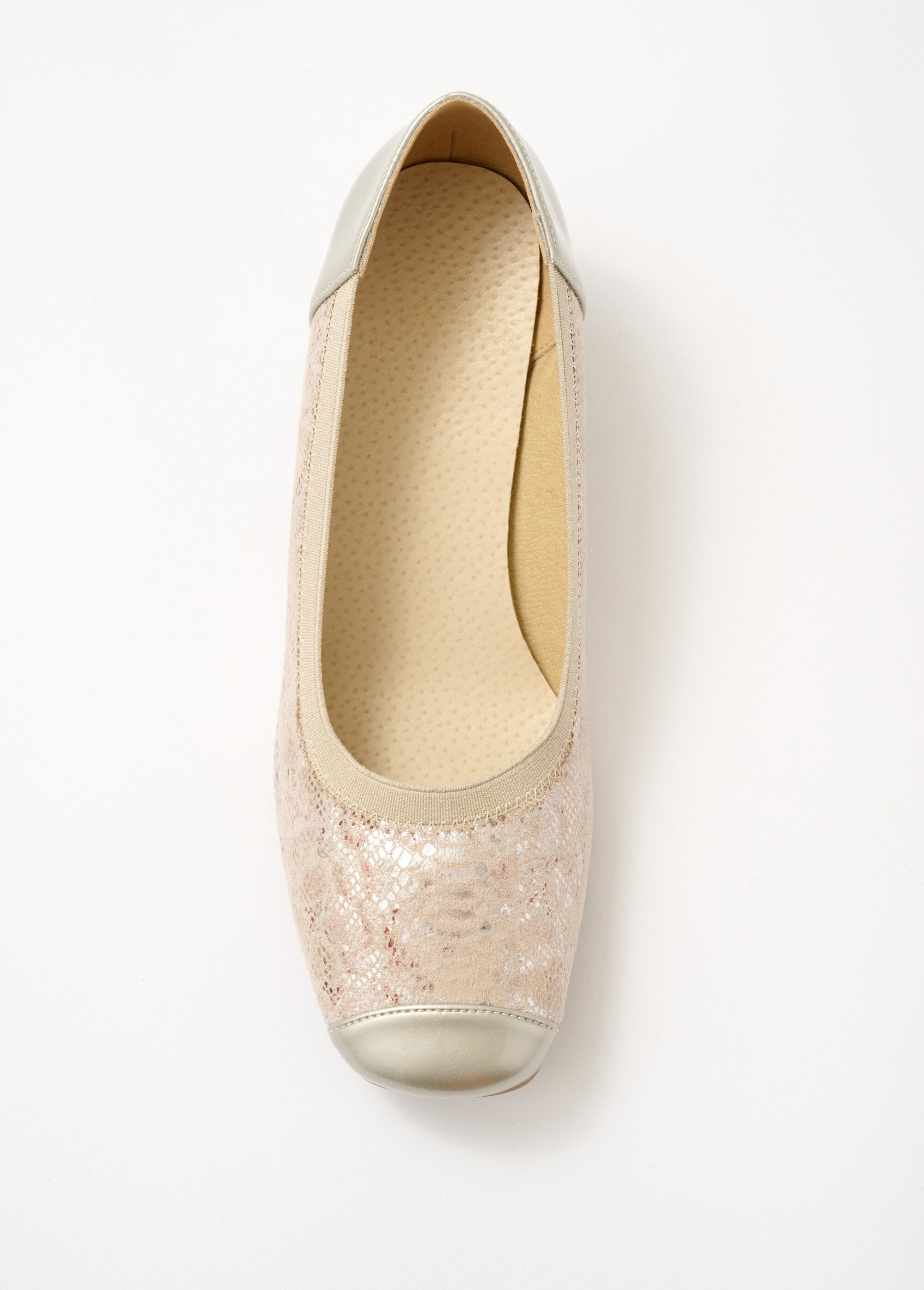 Wide_wedge_pumps_Beige_fantasy_OV1_slim