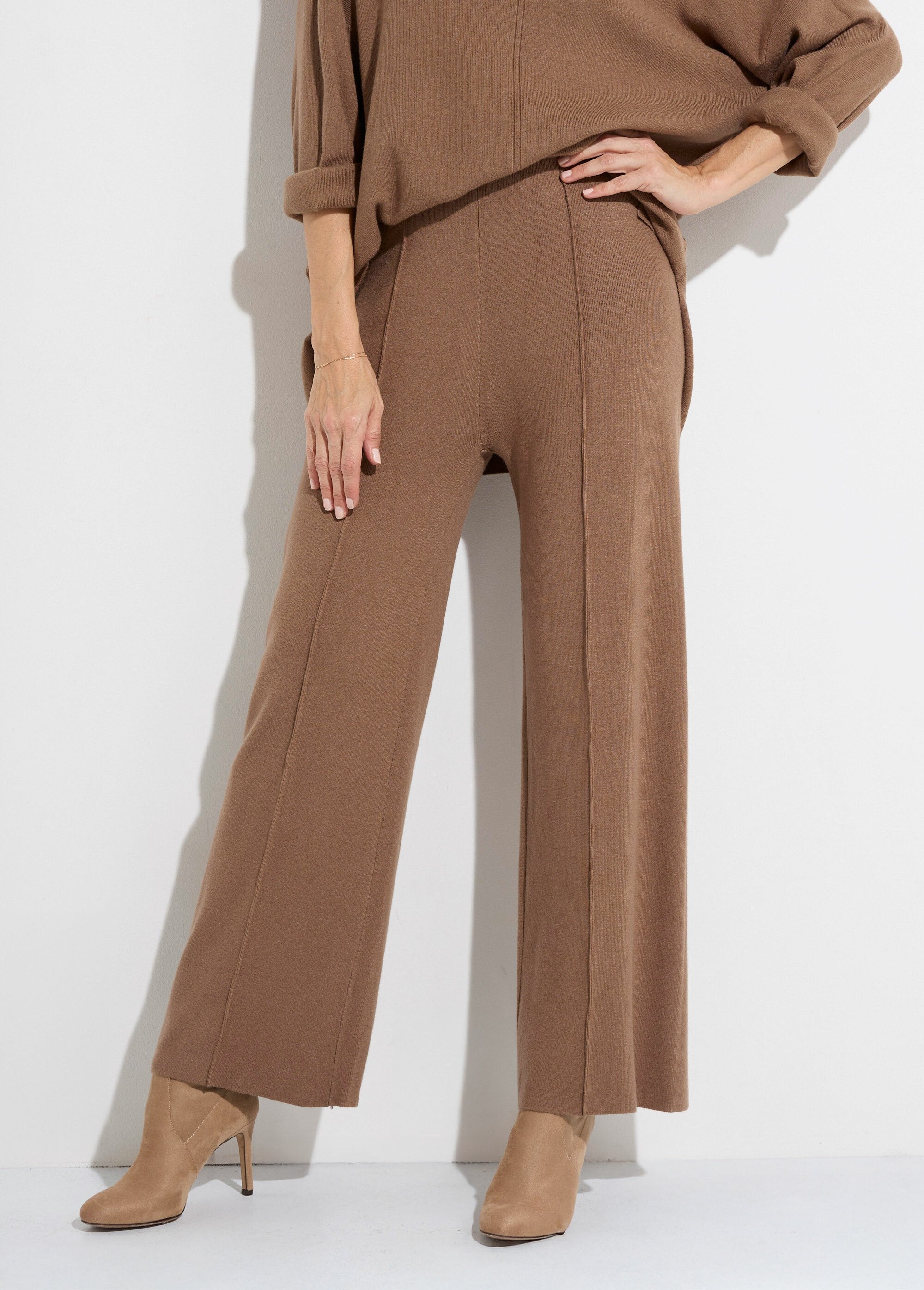 Knit_tunic_and_pants_set_camel_DE2_slim