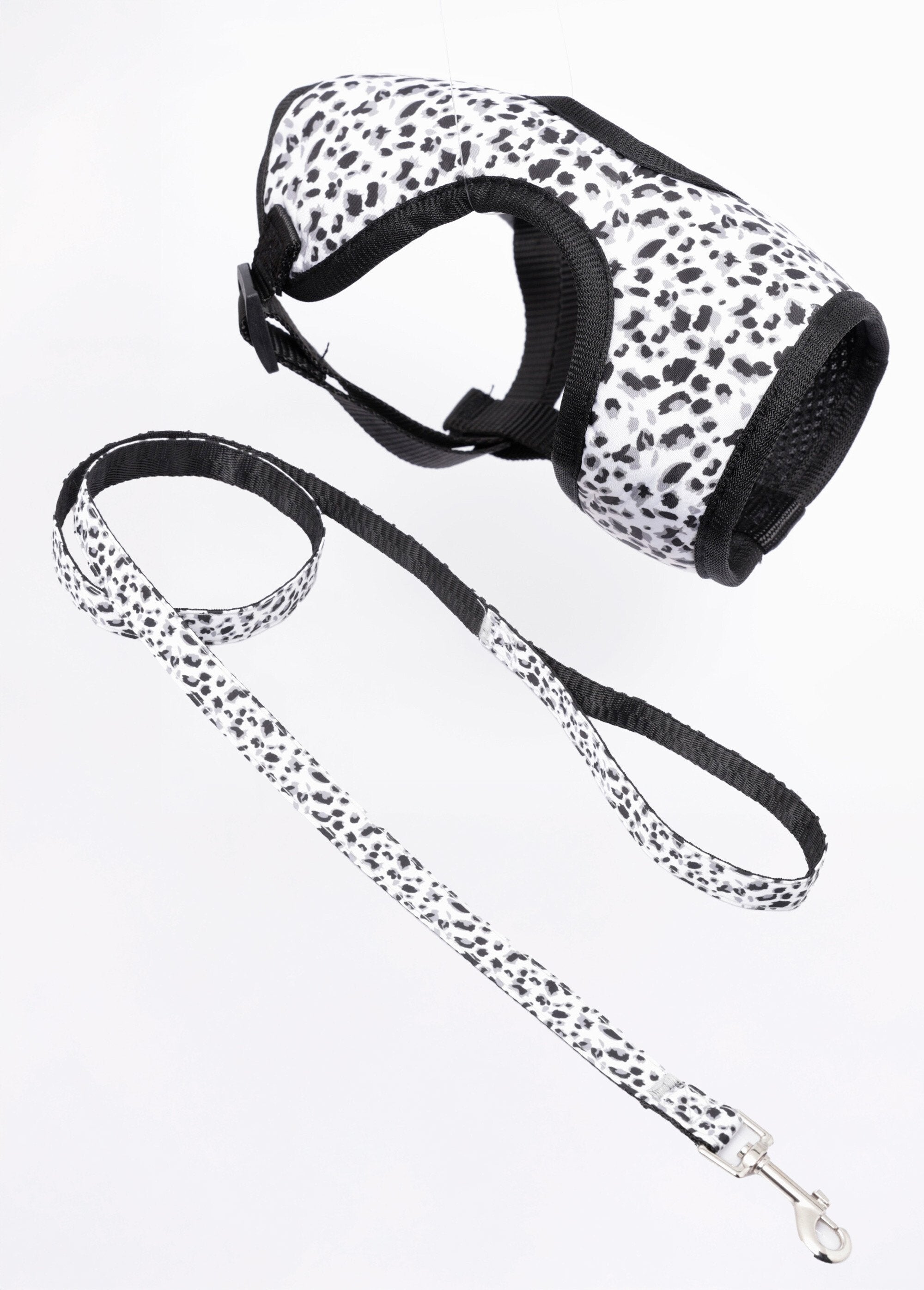 Dog_harness_+_leash_leopard_print_White_FA1_slim