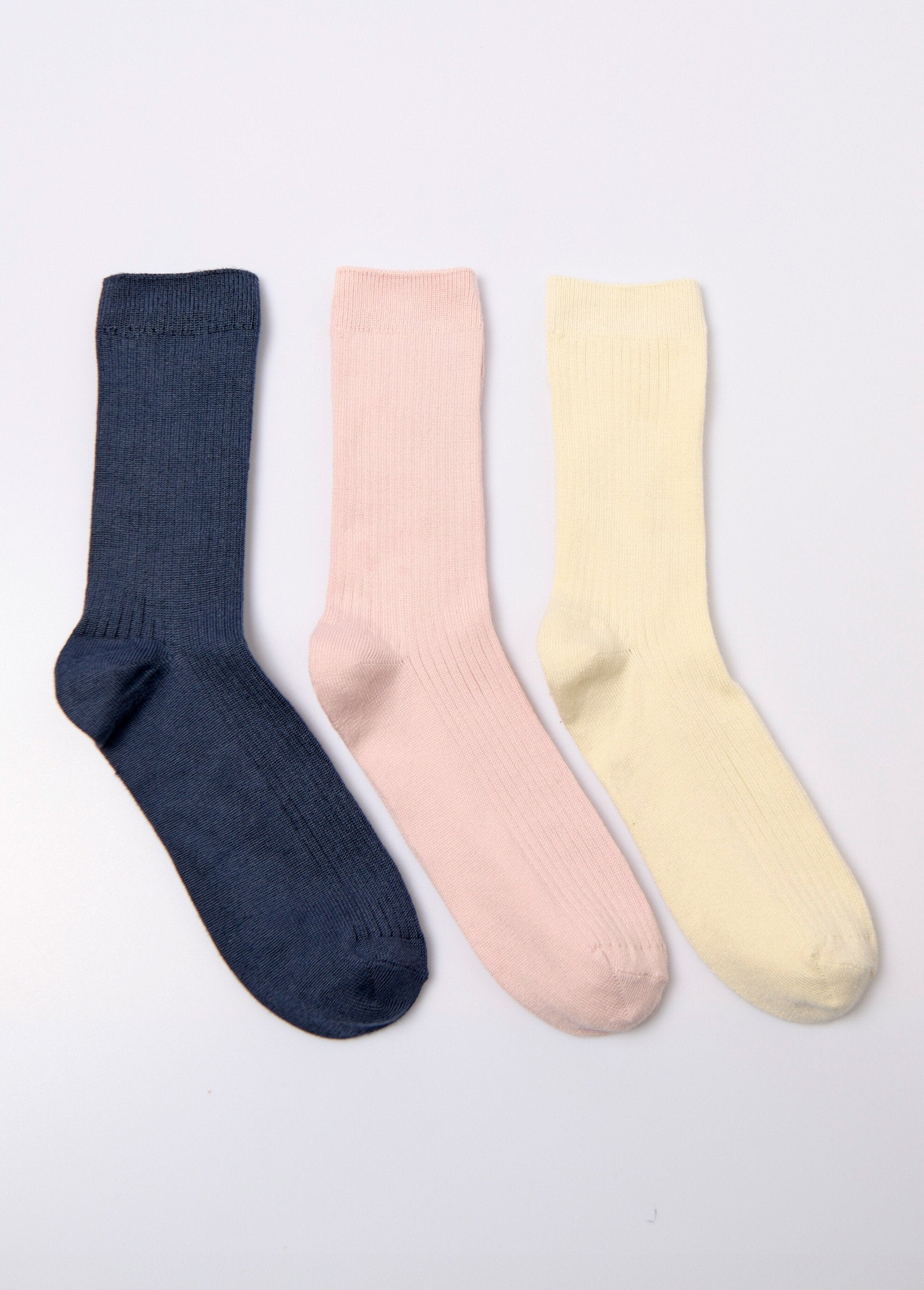 Lot_de_3_Chaussettes_fines_à_côtes_assorties_Rose_lot_3_DE1_slim