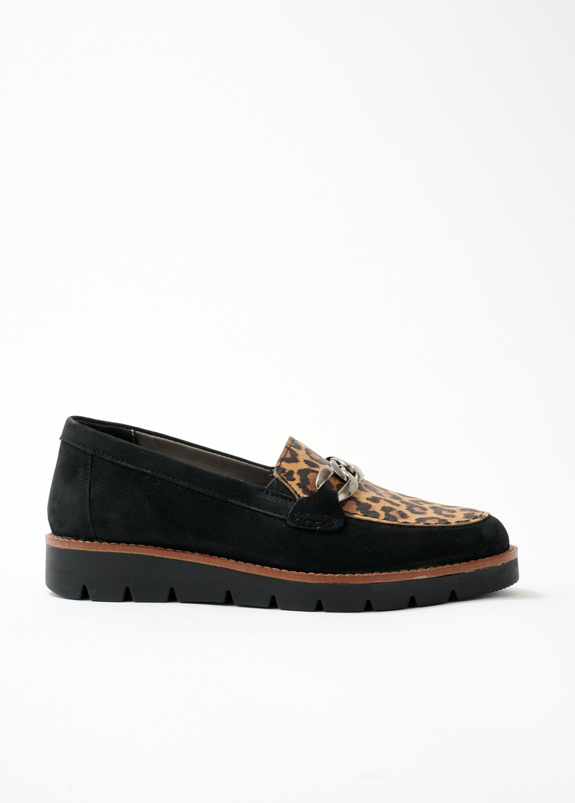 Wide-width_leather_link_chain_moccasins_Leopard_DR1_slim