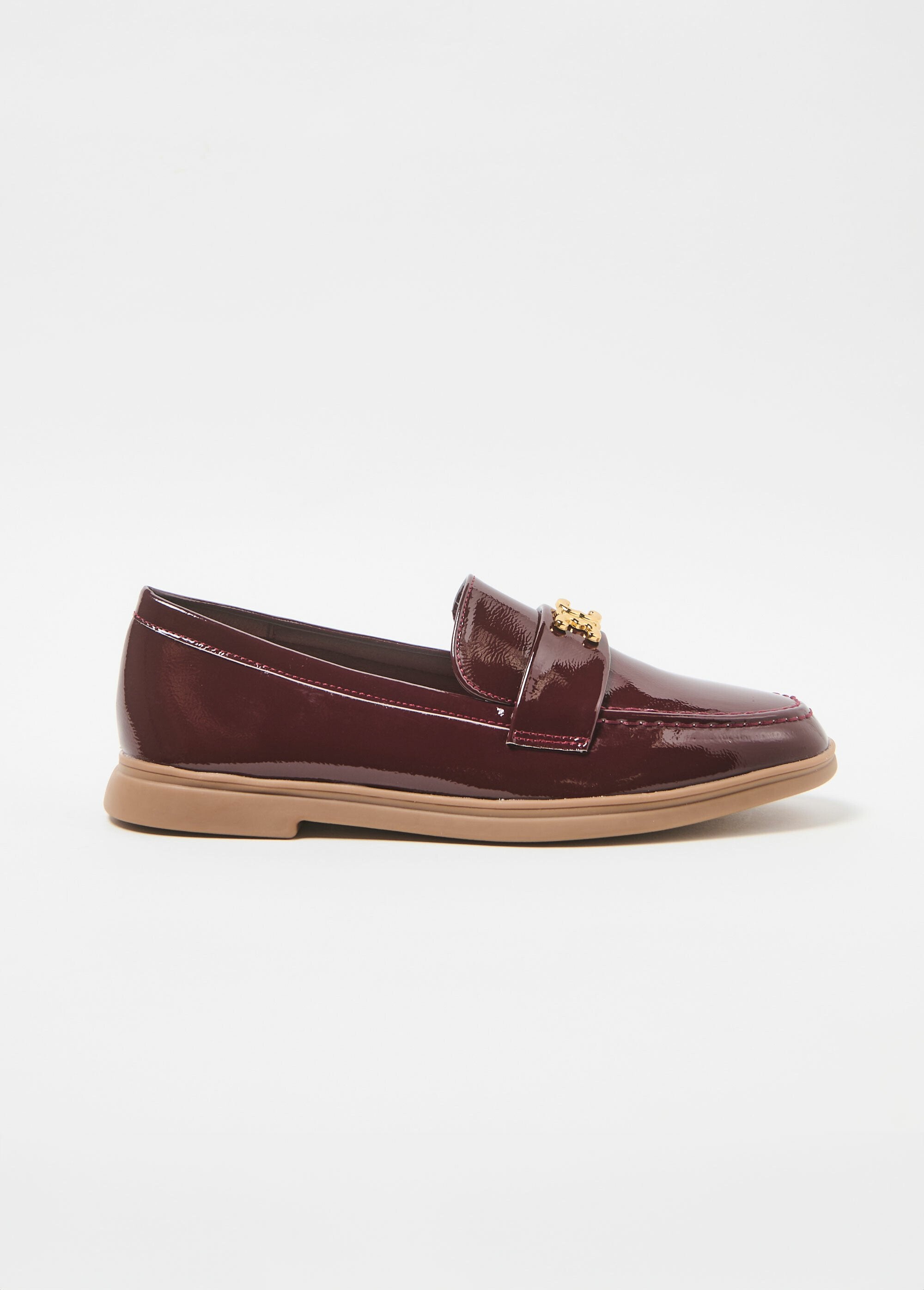 Patent_leather_loafers_with_fancy_tab_Bordeaux_DR1_slim