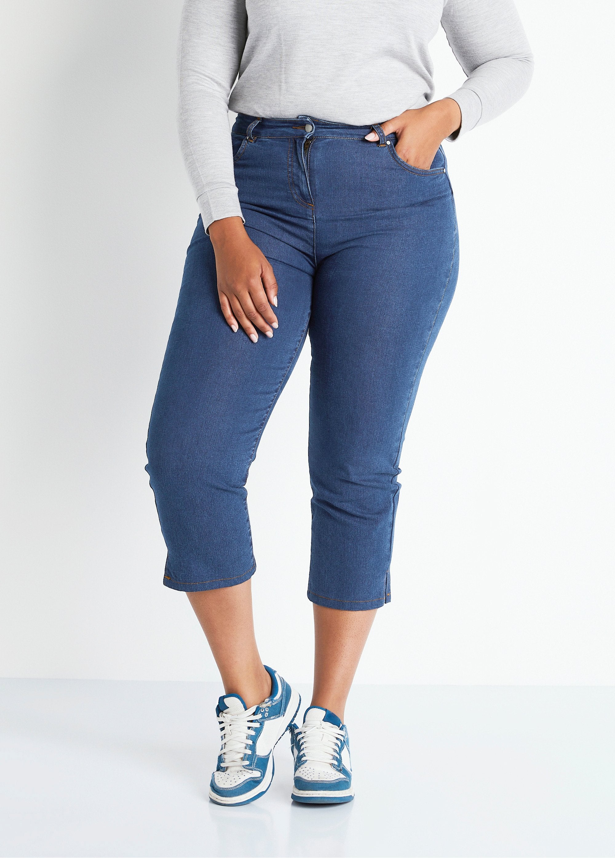 Cropped_stretch_denim_pants_Blue_FA1_curvy