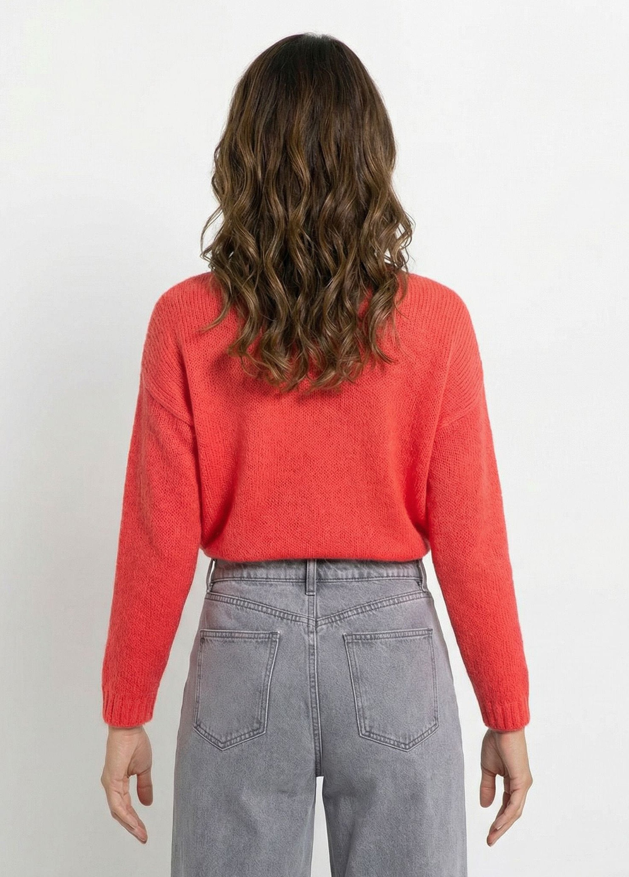 Warm_V-neck_knit_sweater_with_mohair_Coral_DO1_slim