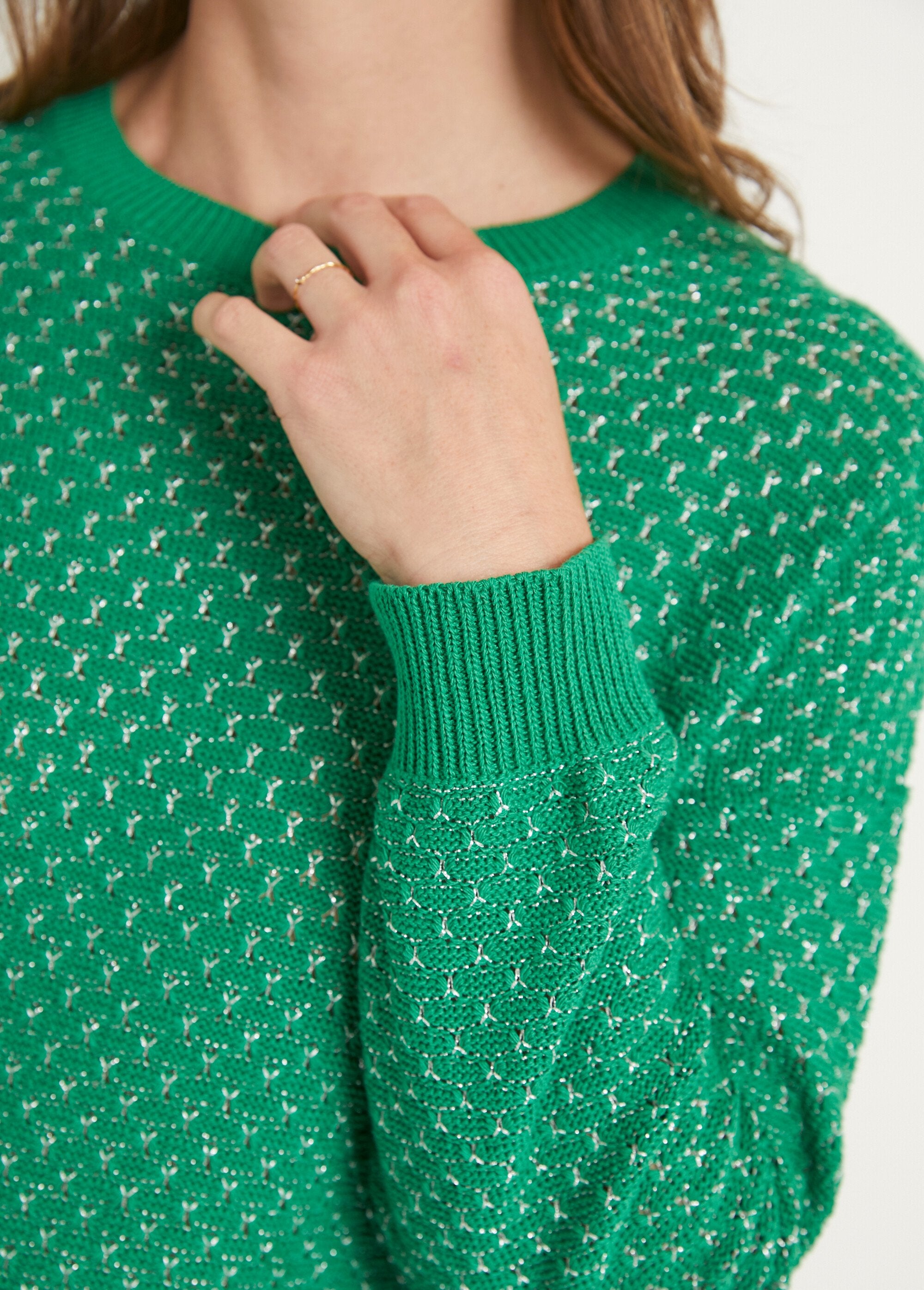 Soft_shiny_cotton_blend_sweater_with_round_neck_Green_DE2_slim