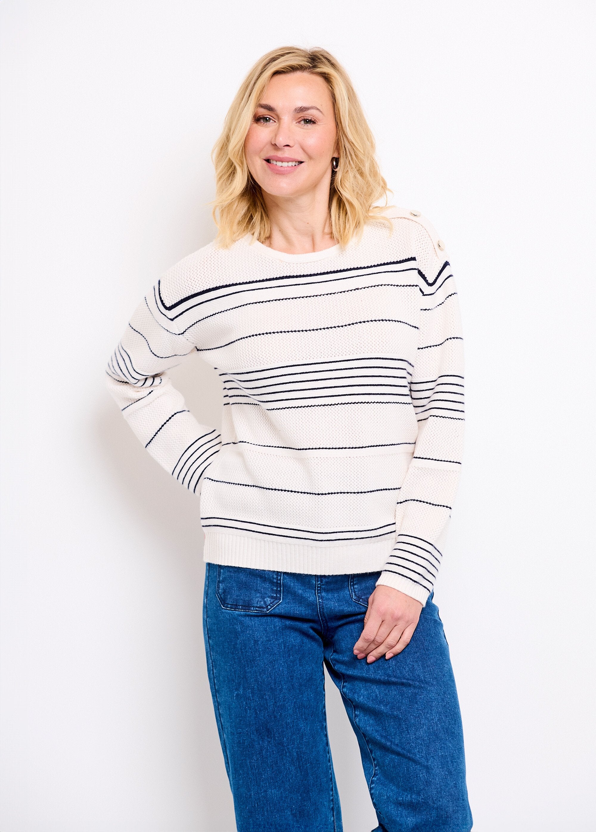 Soft_striped_crew_neck_sweater_with_sailor_style_Ecru_and_navy_FA2_slim