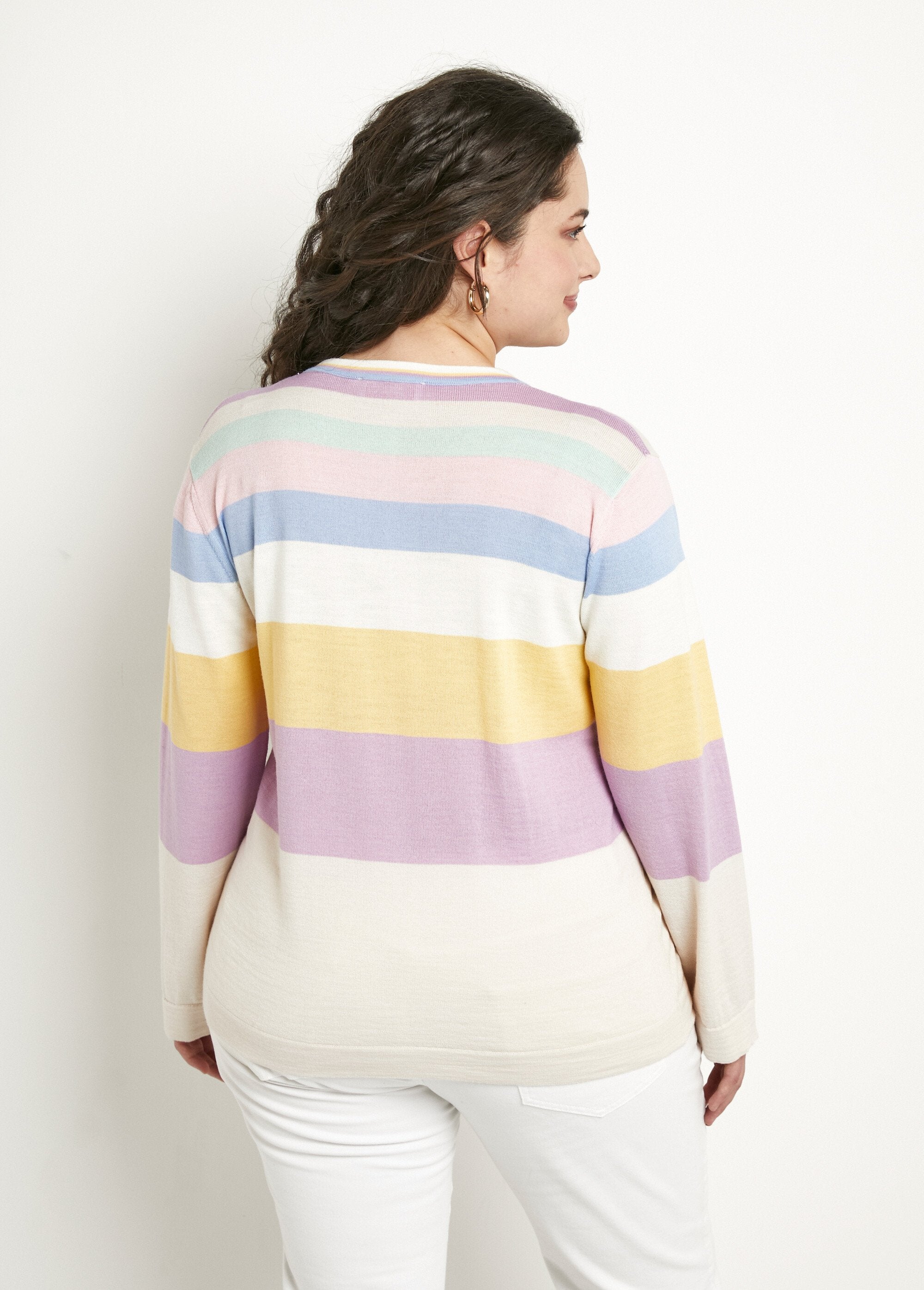 Soft_striped_V-neck_merino_wool_sweater_Multicolor_DO1_curvy