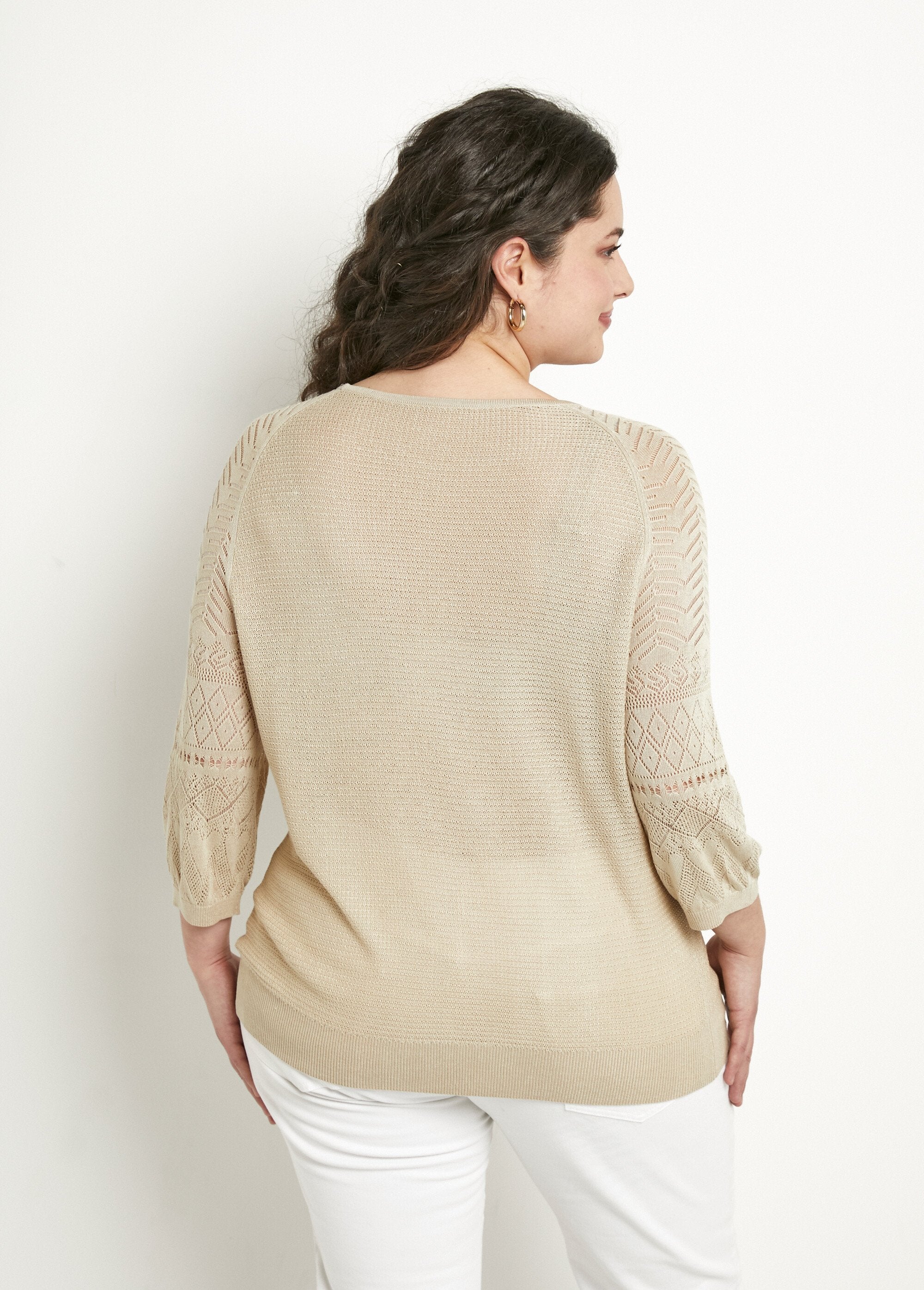 Lightweight_sweater_with_3/4_raglan_sleeves_and_round_neck_Beige_DO1_curvy