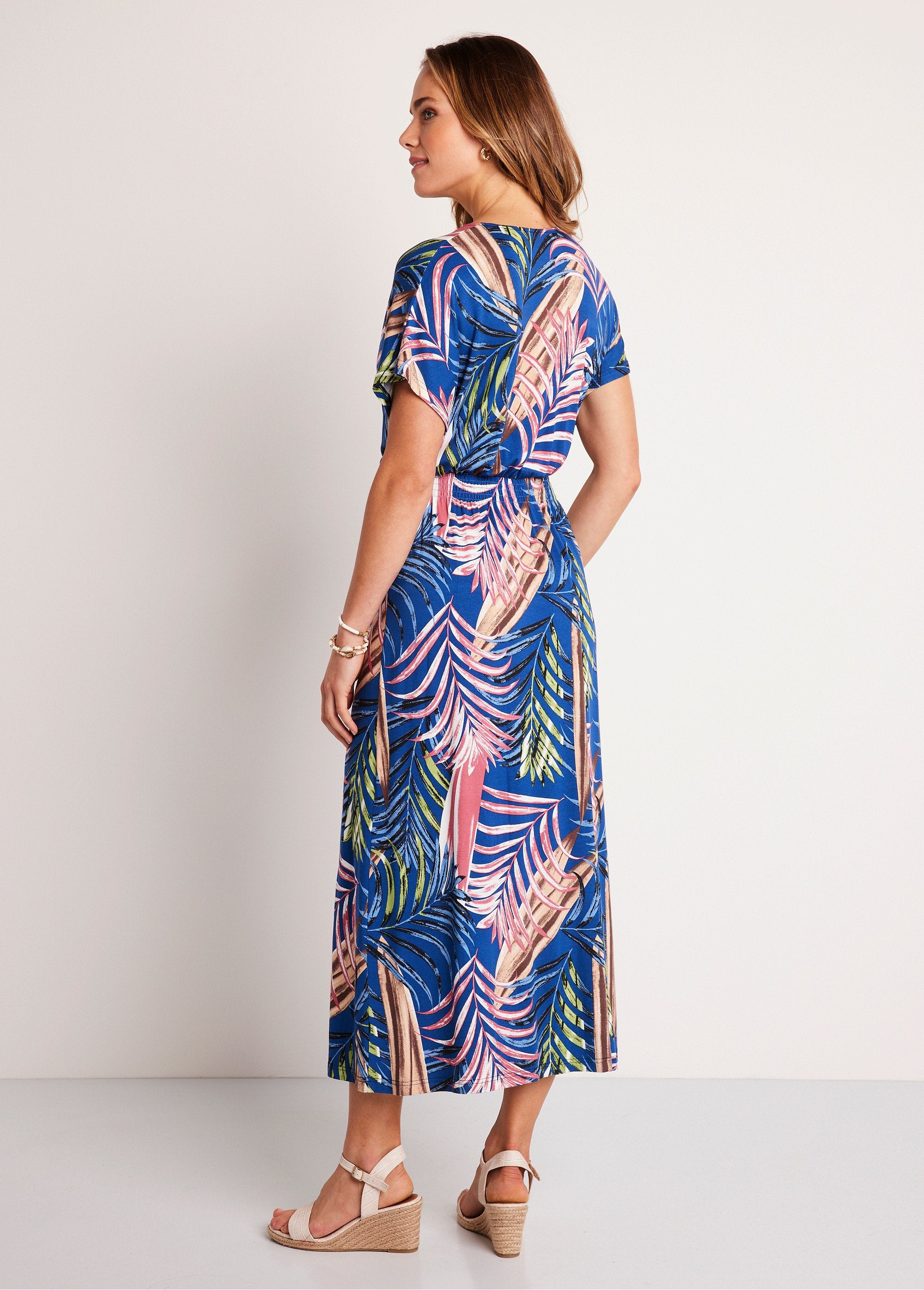 Long_flared_tropical_print_dress_Blue_Imp_DO1_slim