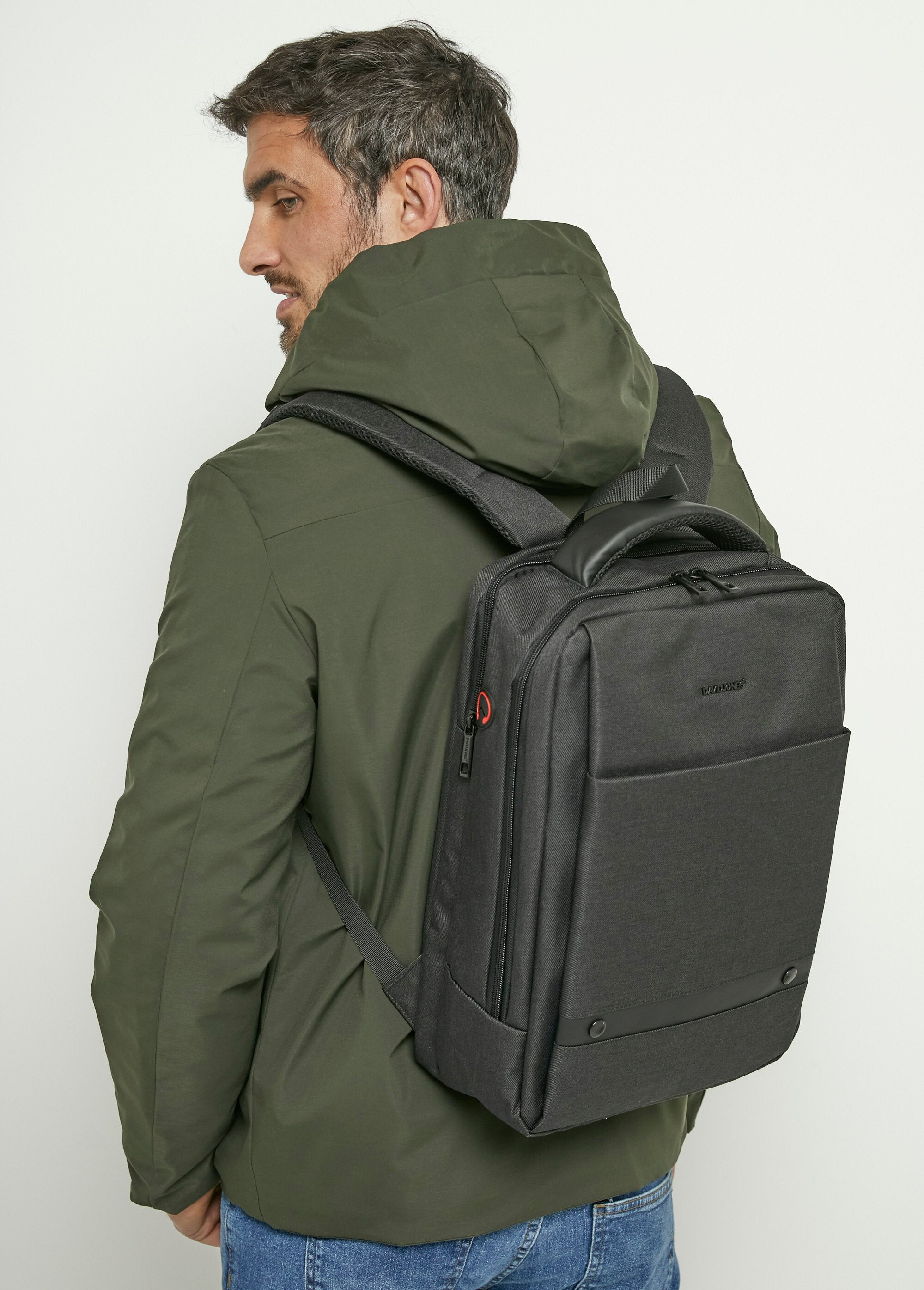 Men's_multi-pocket_zipped_backpack_Black_FA1_slim