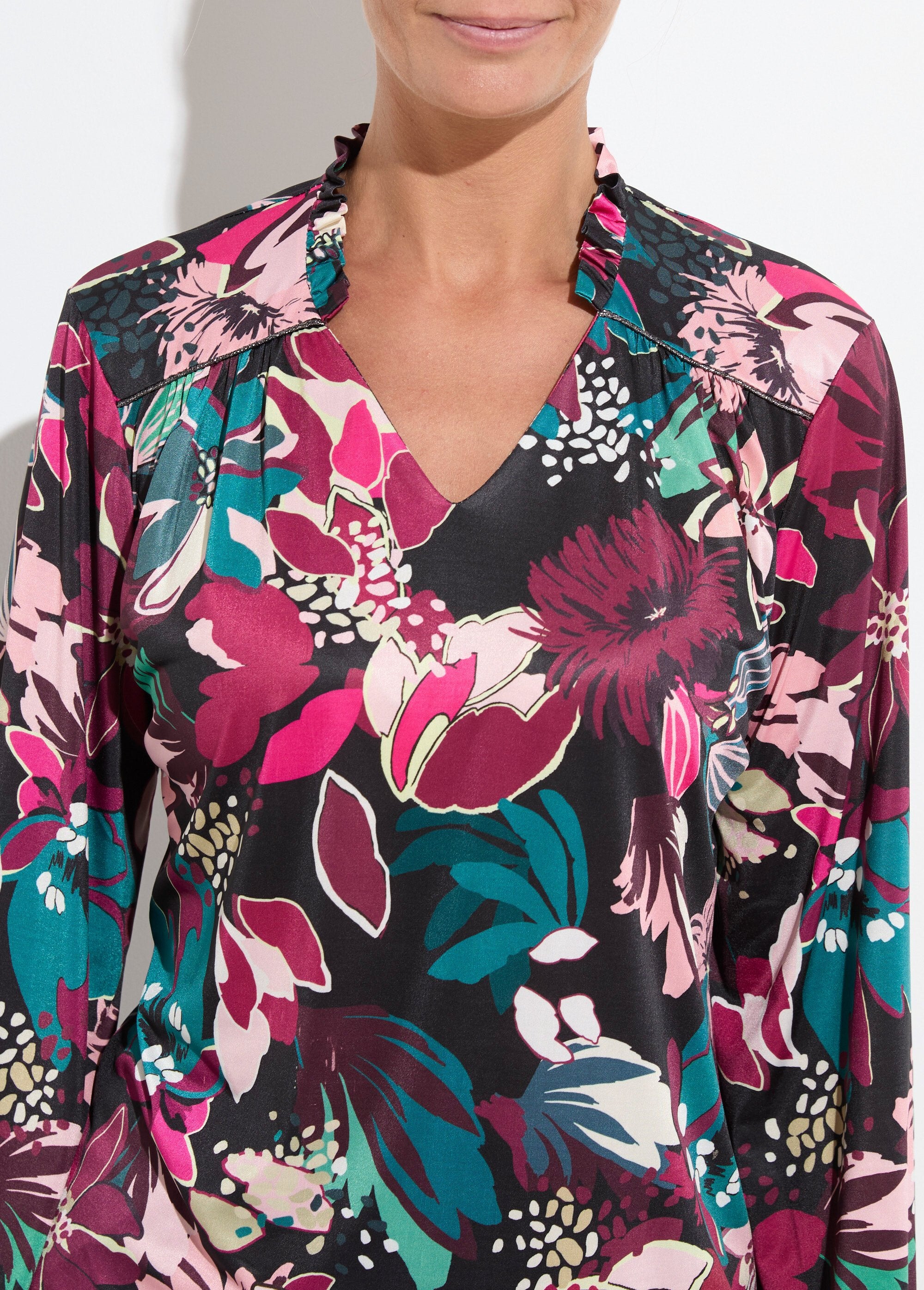 T-shirt_col_montant_imprimé_fleurs_Imprime_fuchsia_DE1_slim