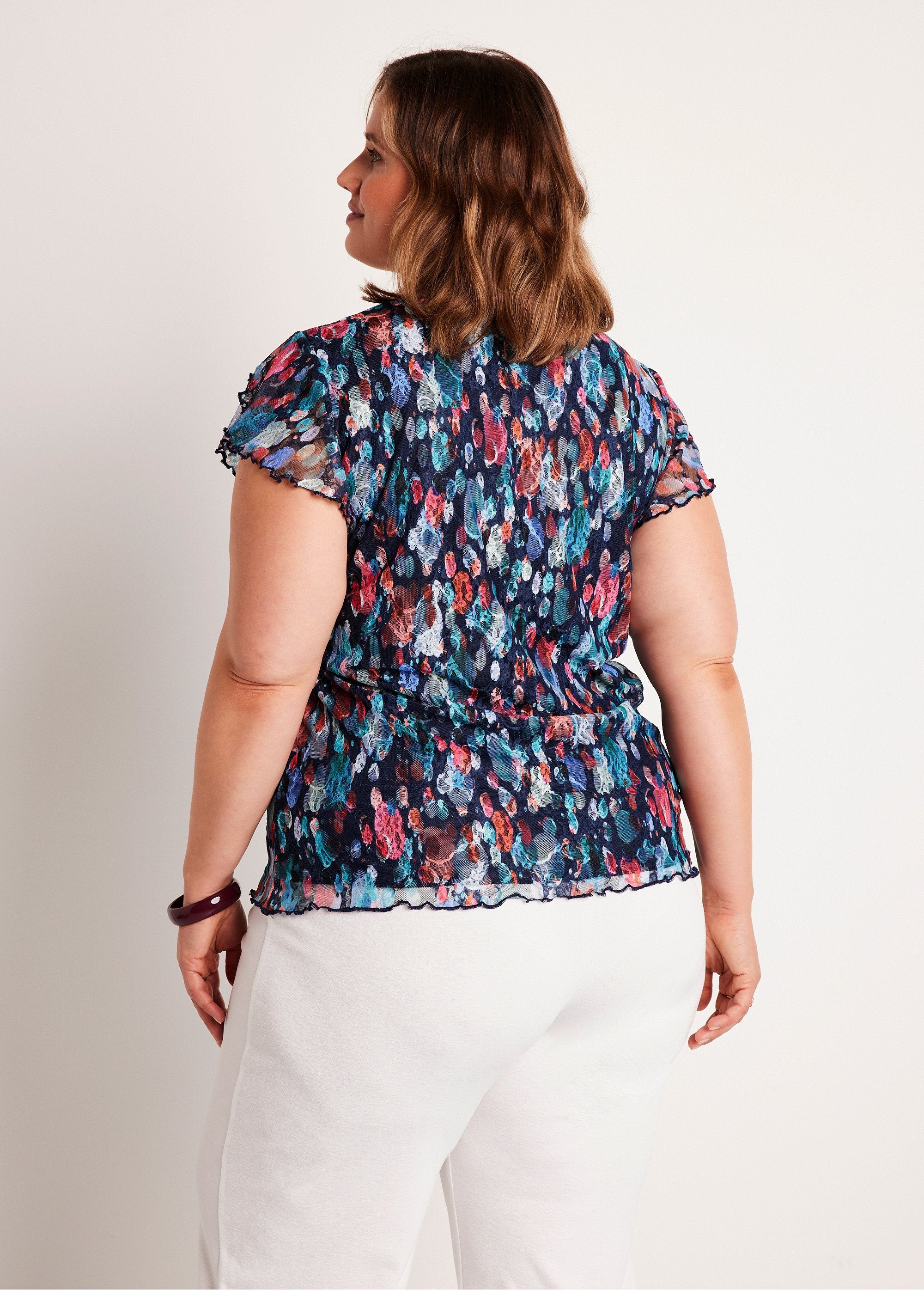 Short_printed_lace_t-shirt_Navy_and_fuchsia_DO1_curvy