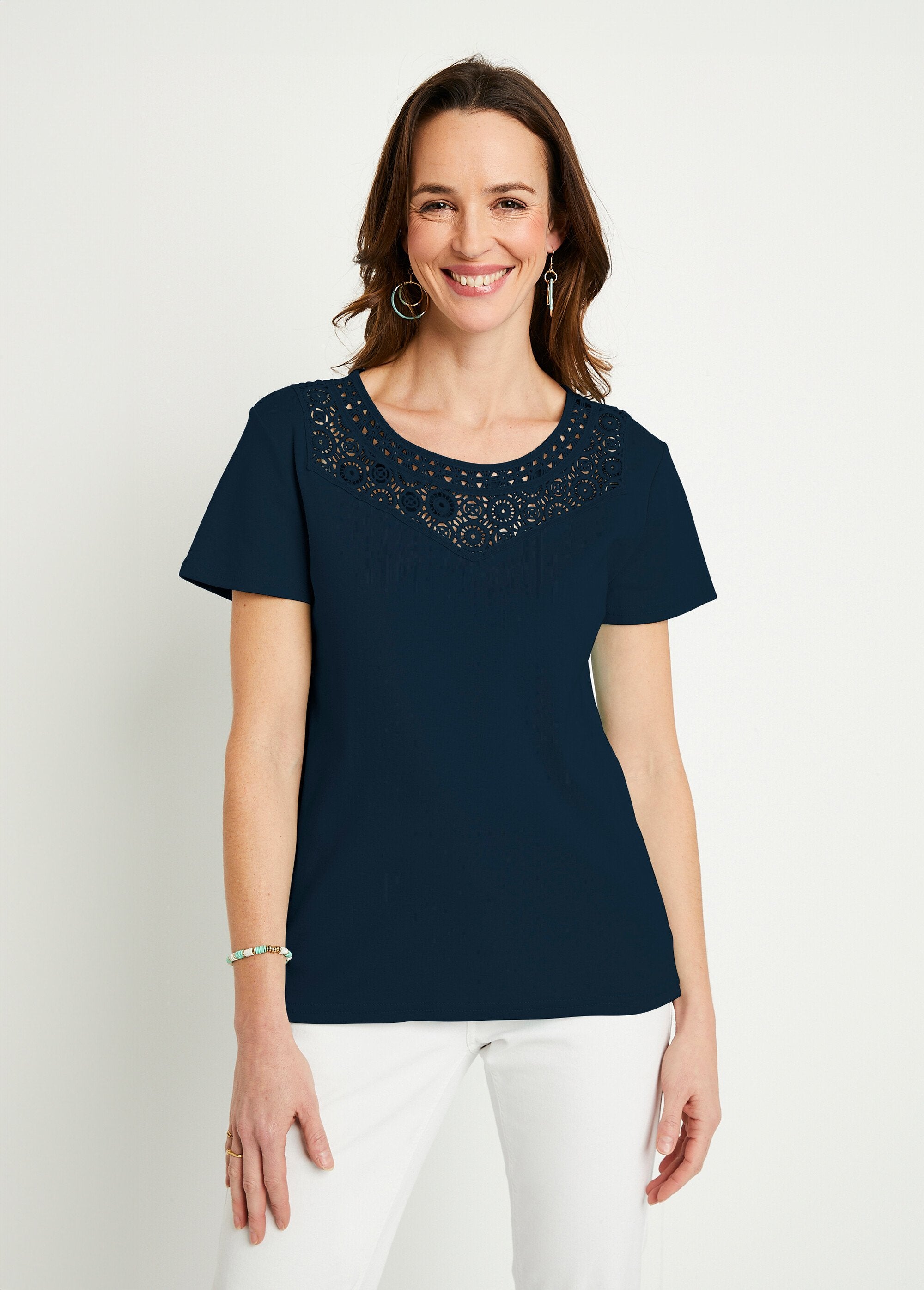 Short-sleeved_plain_cotton_macramé_t-shirt_Marine_FA1_slim