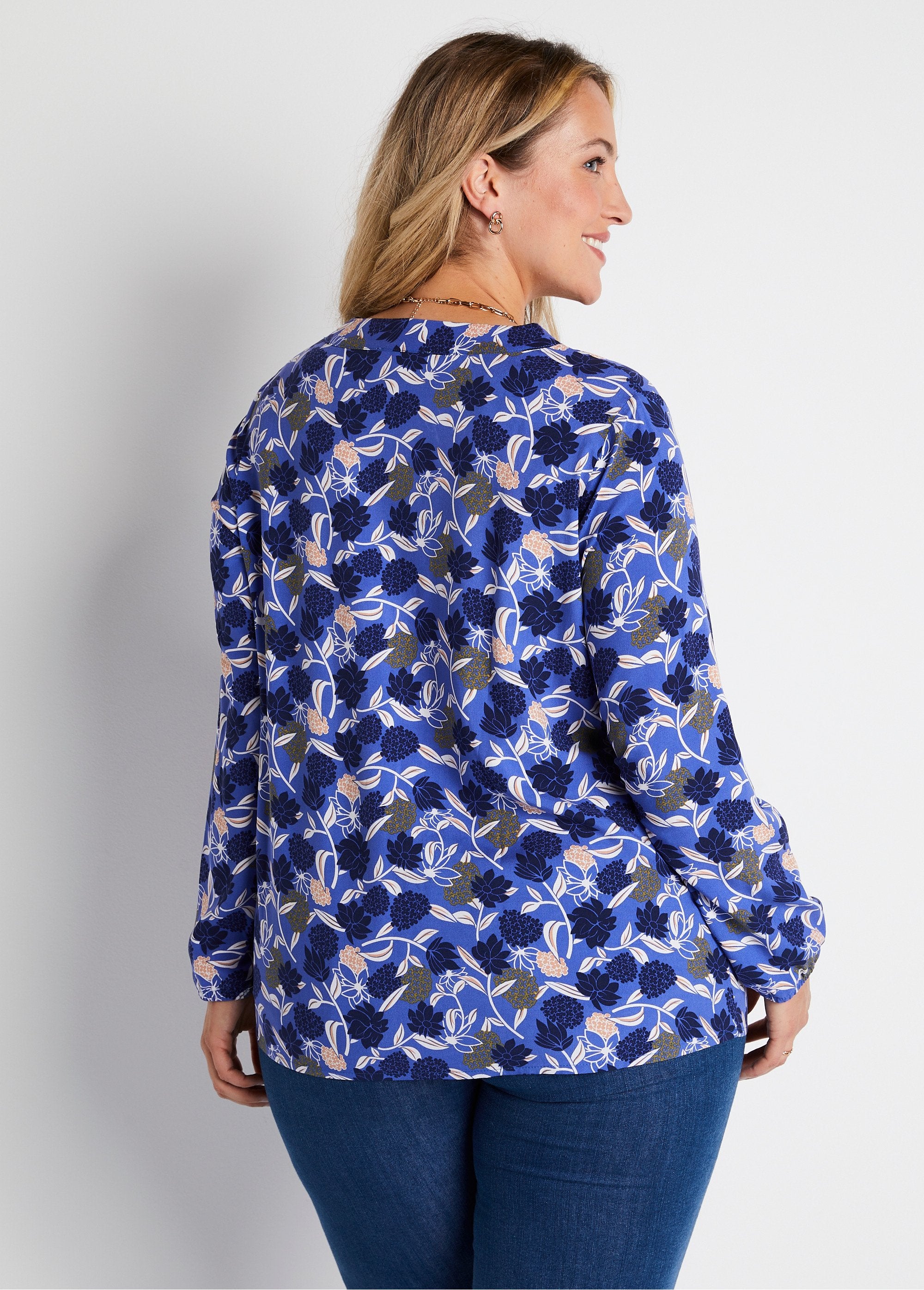 Loose_long_floral_print_tunic_Blue_print_DO1_curvy