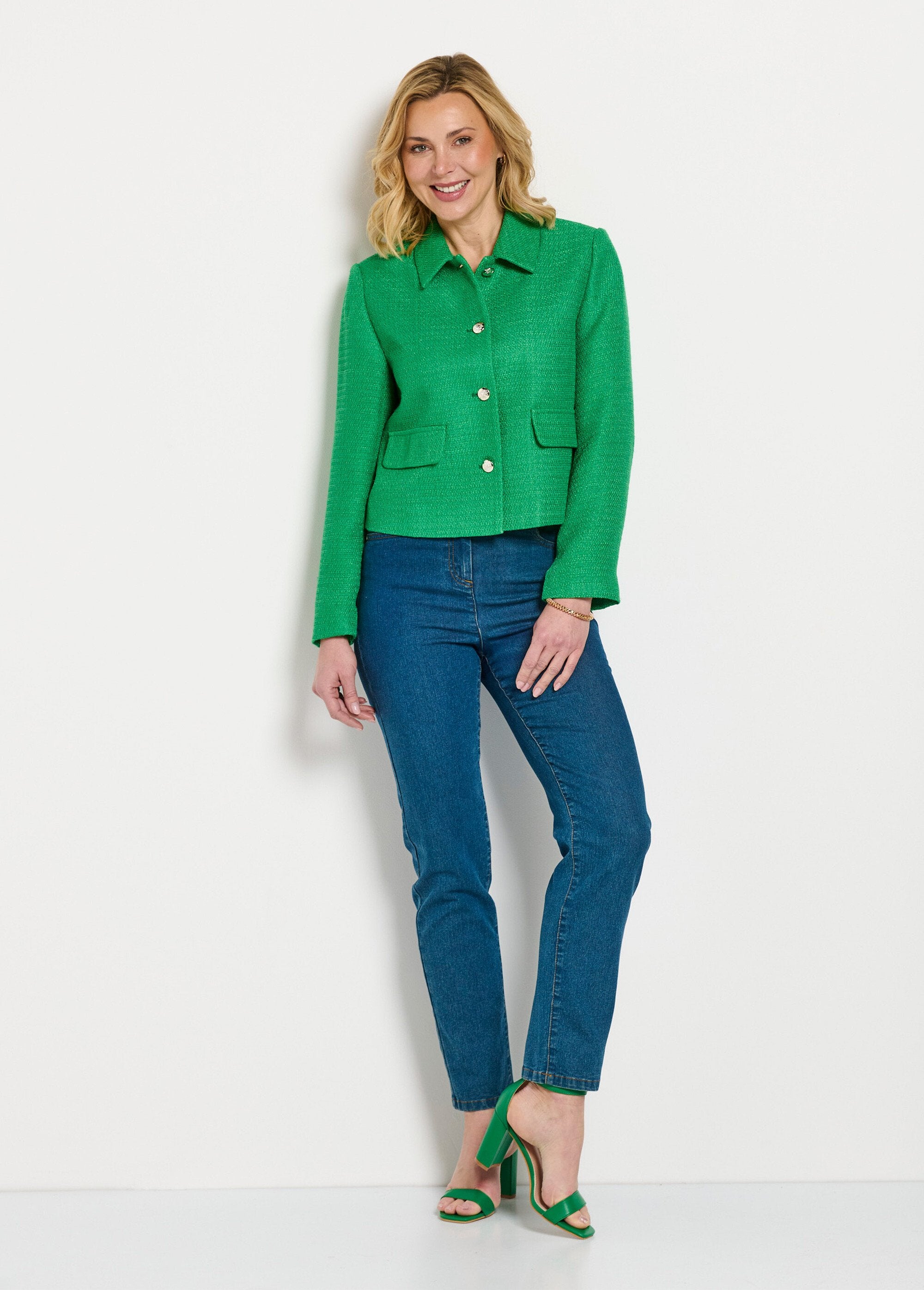 Short,_straight,_buttoned_jacket_in_plain_woven_fabric_Green_SF1_slim