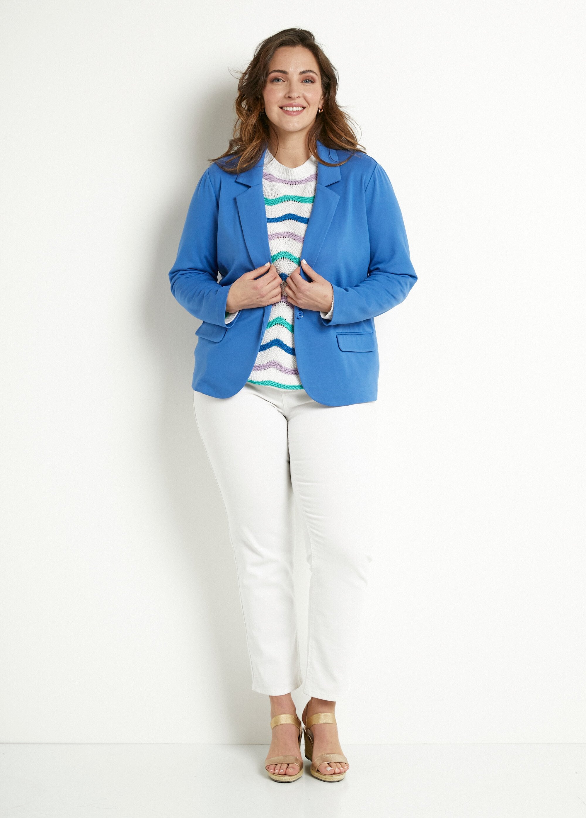 Straight_buttoned_jacket_in_plain_Milano_knit_Mykonos_blue_SF1_curvy